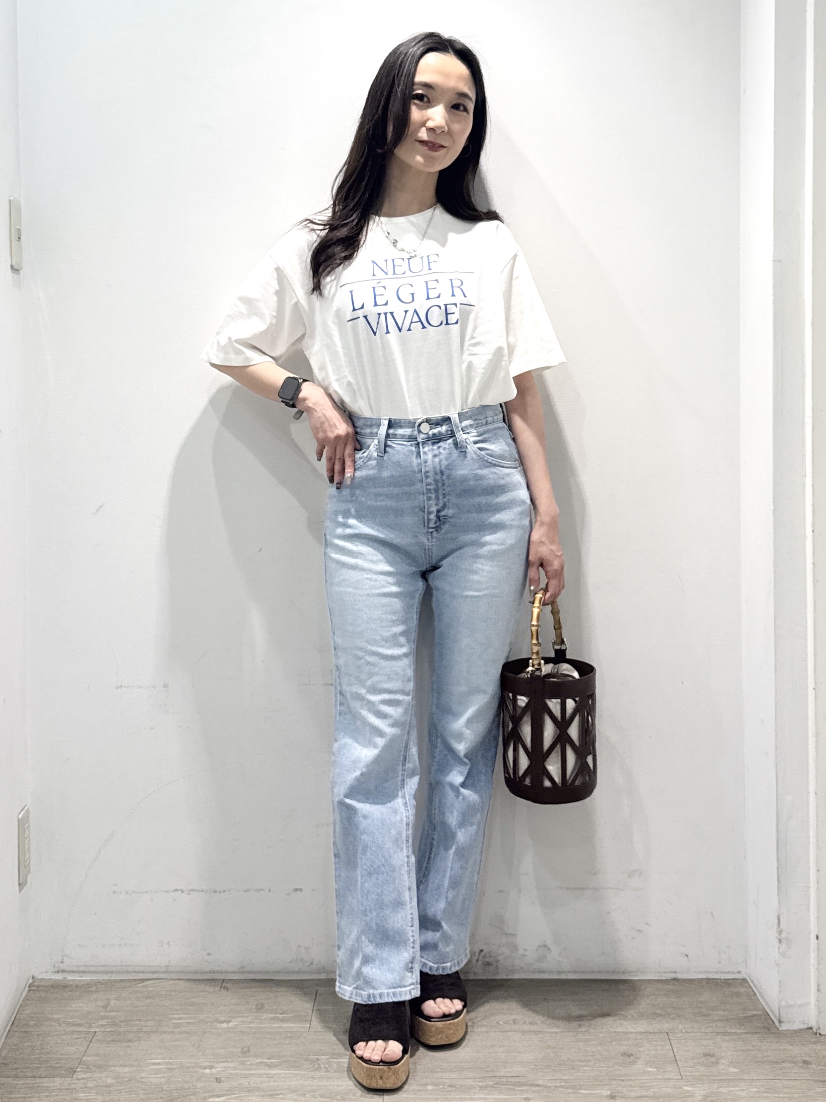 yuicciさんの「OPAQUE.CLIP｜ロゴプリントアソートTシャツ【洗濯機OK】」を使ったコーディネート