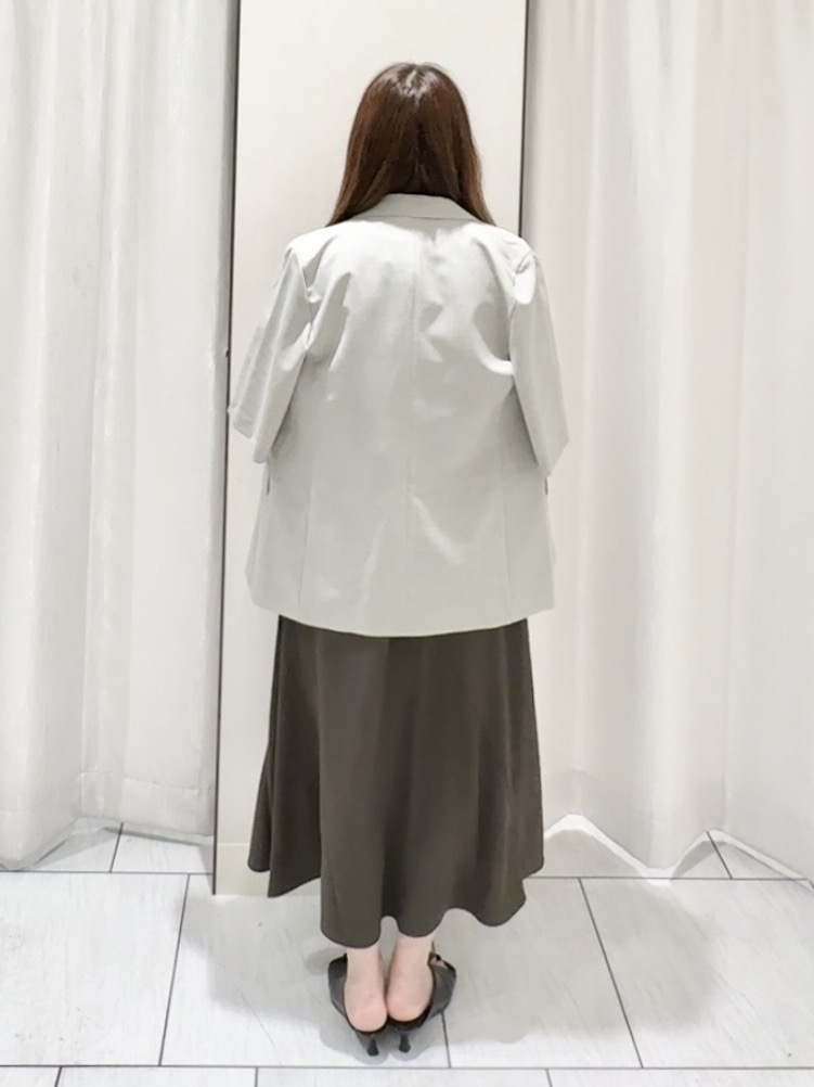 ʏᴜᴋɪᴋᴏさんの「UNTITLED｜【シワになりにくい/セットアップ可/接触冷感】ハーフスリーブジャケット」を使ったコーディネート