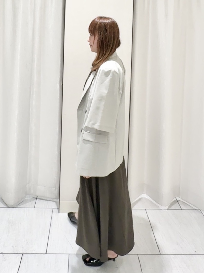 ʏᴜᴋɪᴋᴏさんの「UNTITLED｜【シワになりにくい/セットアップ可/接触冷感】ハーフスリーブジャケット」を使ったコーディネート