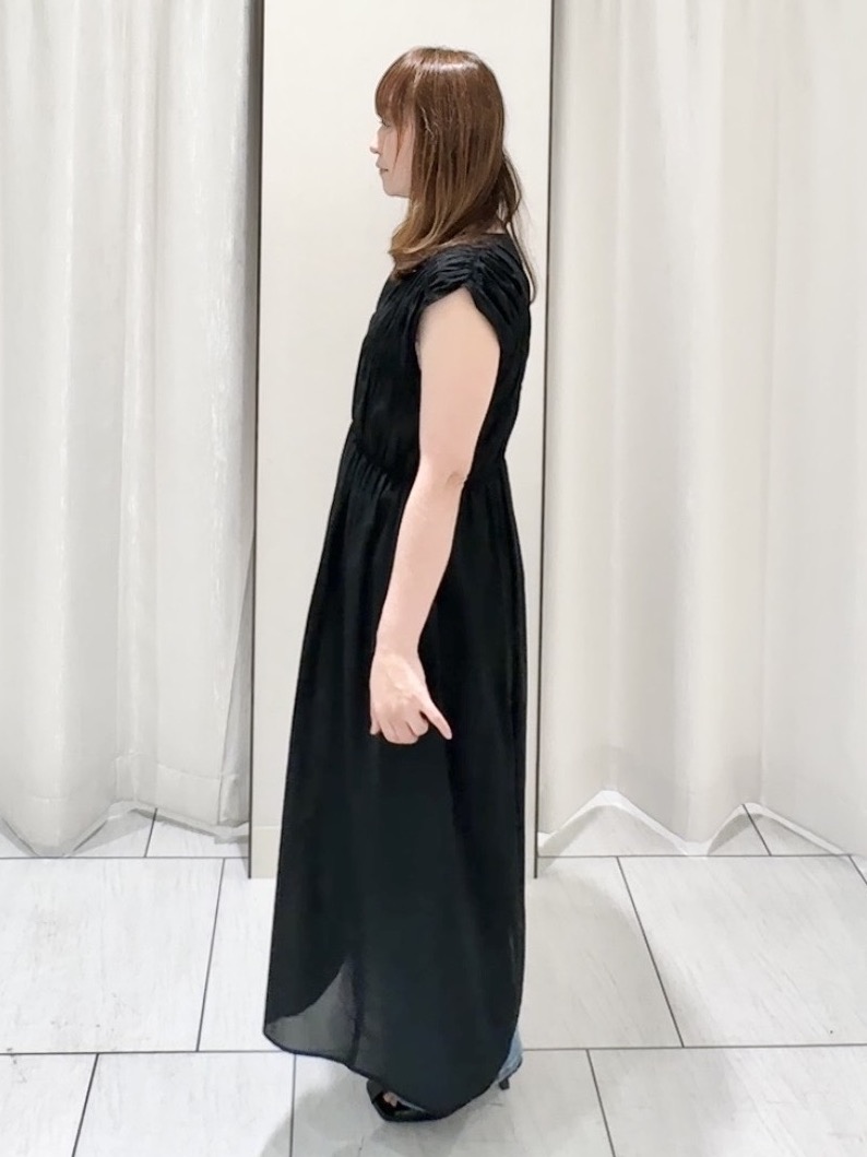 ʏᴜᴋɪᴋᴏさんの「UNTITLED｜【フレンチスリーブ/着映え】シャーリングロングワンピース」を使ったコーディネート