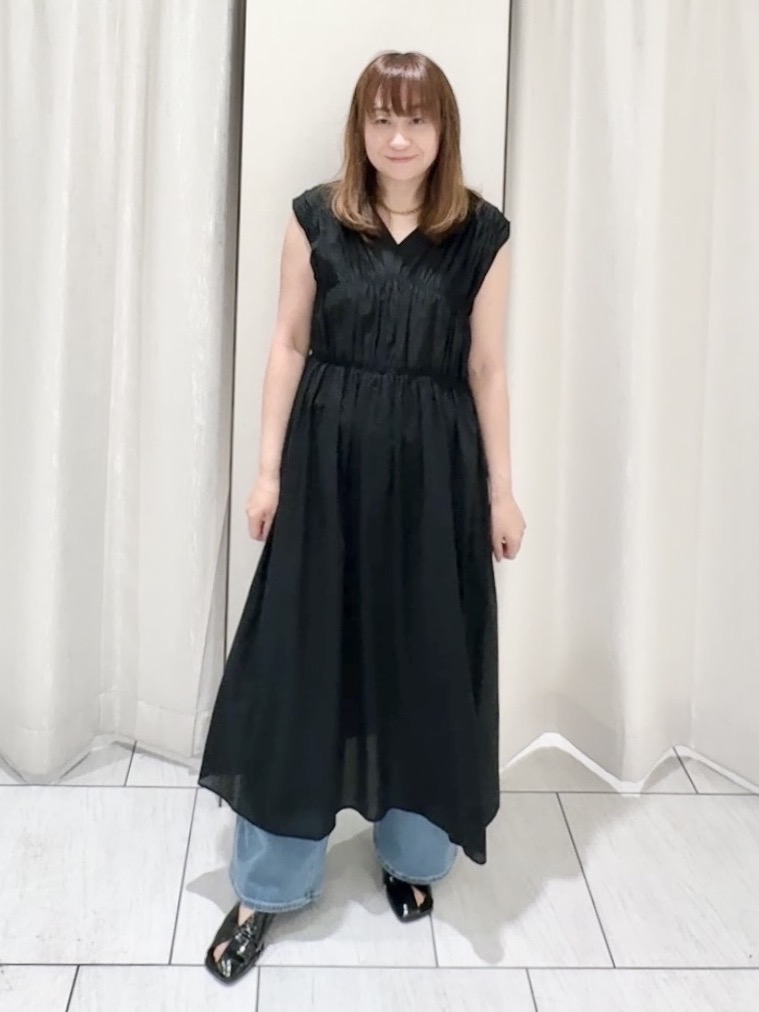 ʏᴜᴋɪᴋᴏさんの「UNTITLED｜【フレンチスリーブ/着映え】シャーリングロングワンピース」を使ったコーディネート