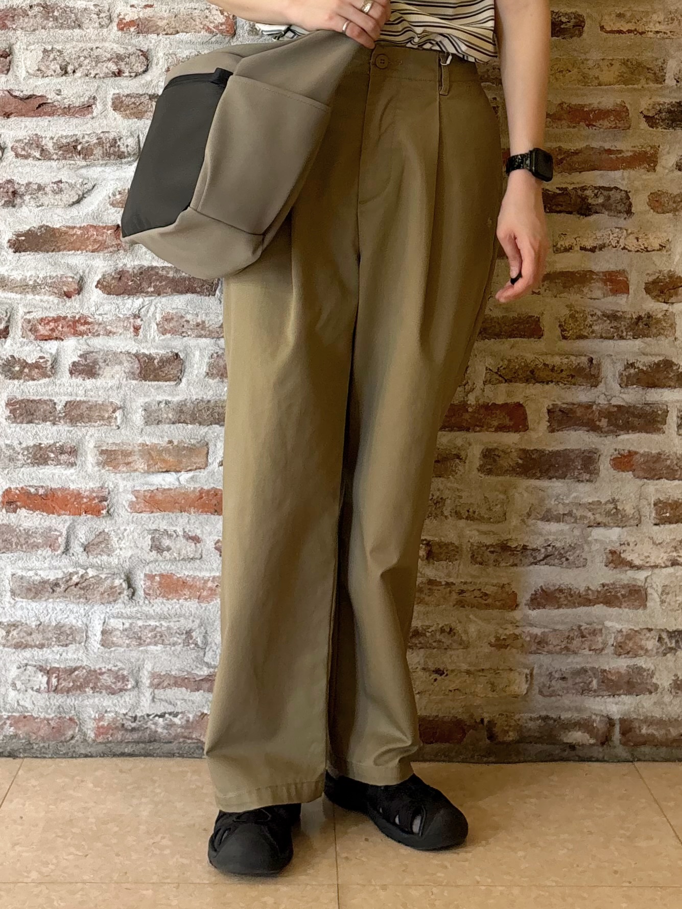 しばさんの「THE SHOP TK｜【POLO BCS 別注】チノパンツ」を使ったコーディネート