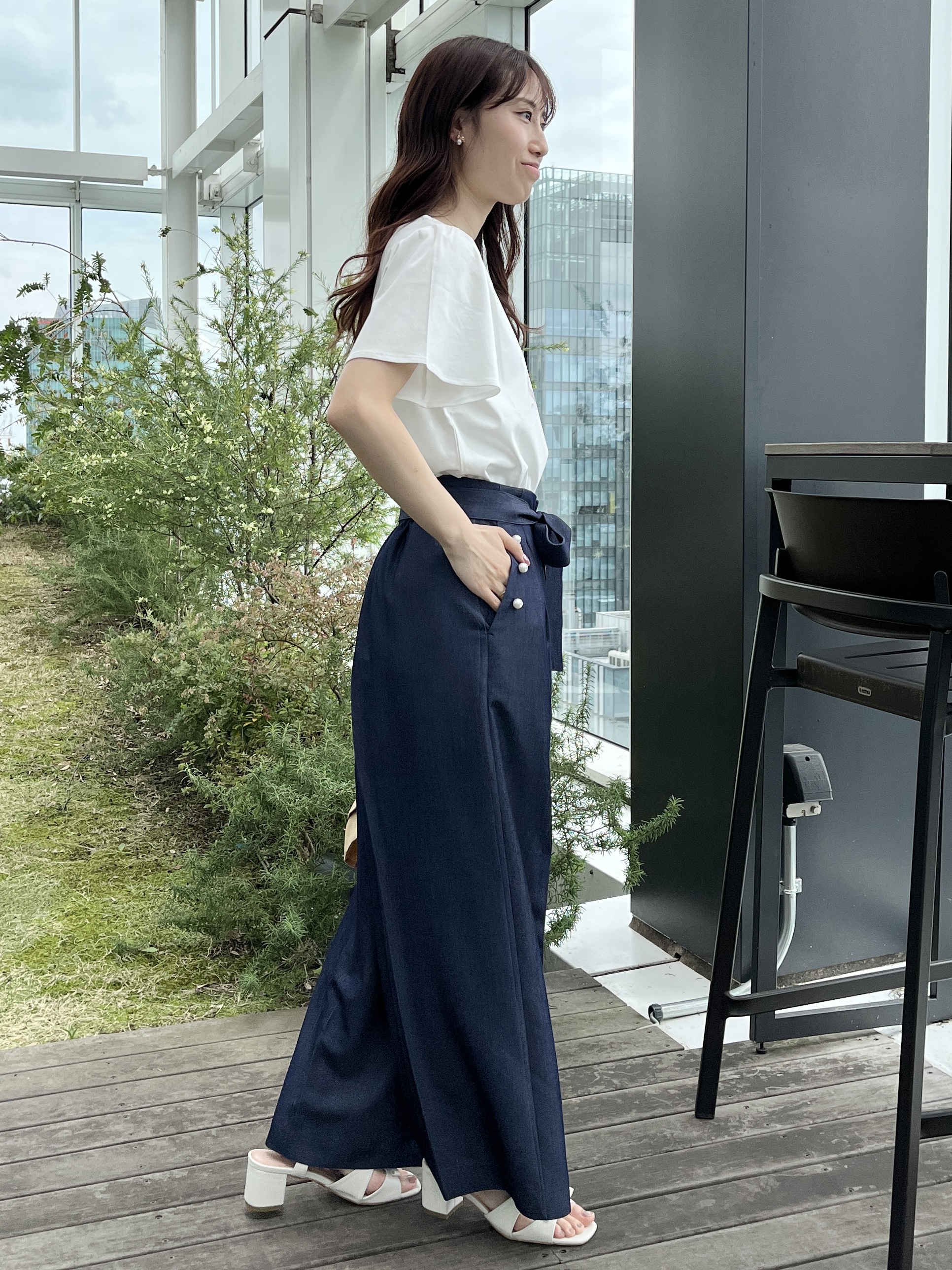 はばさんの「Couture brooch｜【接触冷感・UVカット・洗える】トゥシューズプリントTシャツ」を使ったコーディネート