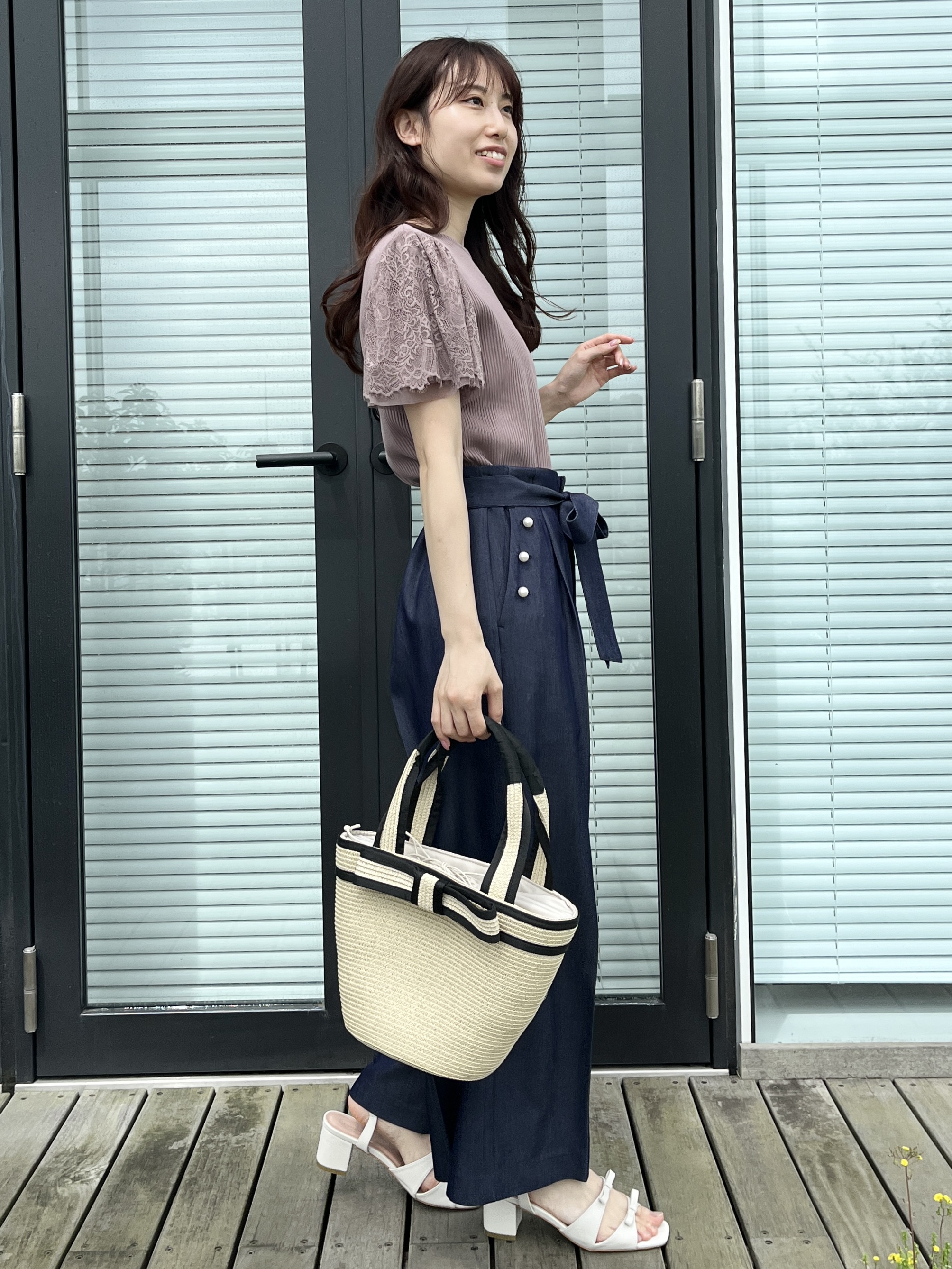 はばさんの「Couture brooch｜【洗える】袖レース テレコトップス」を使ったコーディネート