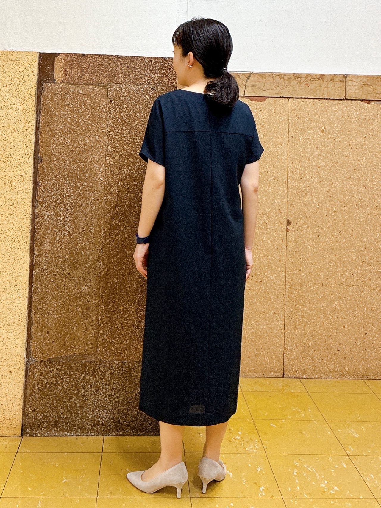 hattoriさんの「INDIVI｜【洗える／UVケア／麻調】スキッパーワンピース」を使ったコーディネート