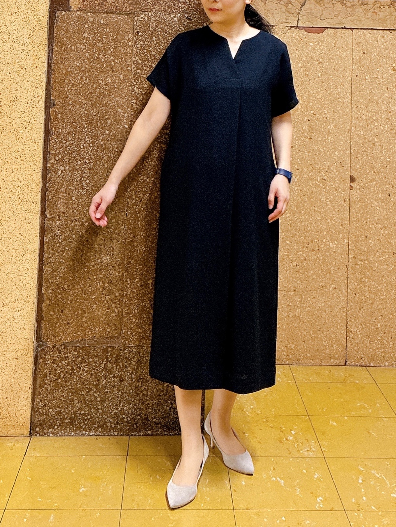 hattoriさんの「INDIVI｜【洗える／UVケア／麻調】スキッパーワンピース」を使ったコーディネート