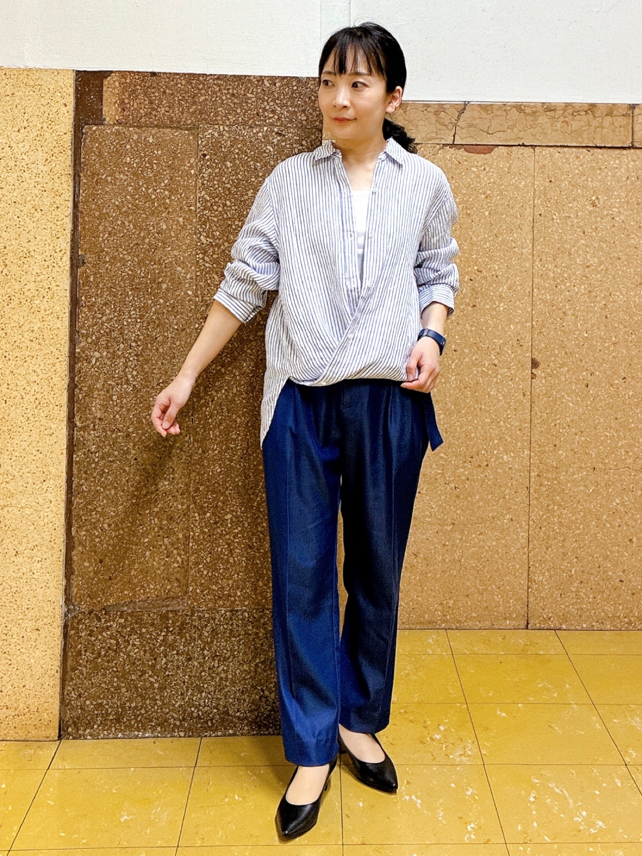 hattoriさんの「INDIVI｜【接触冷感／2WAY】カシュクールリネンシャツ」を使ったコーディネート