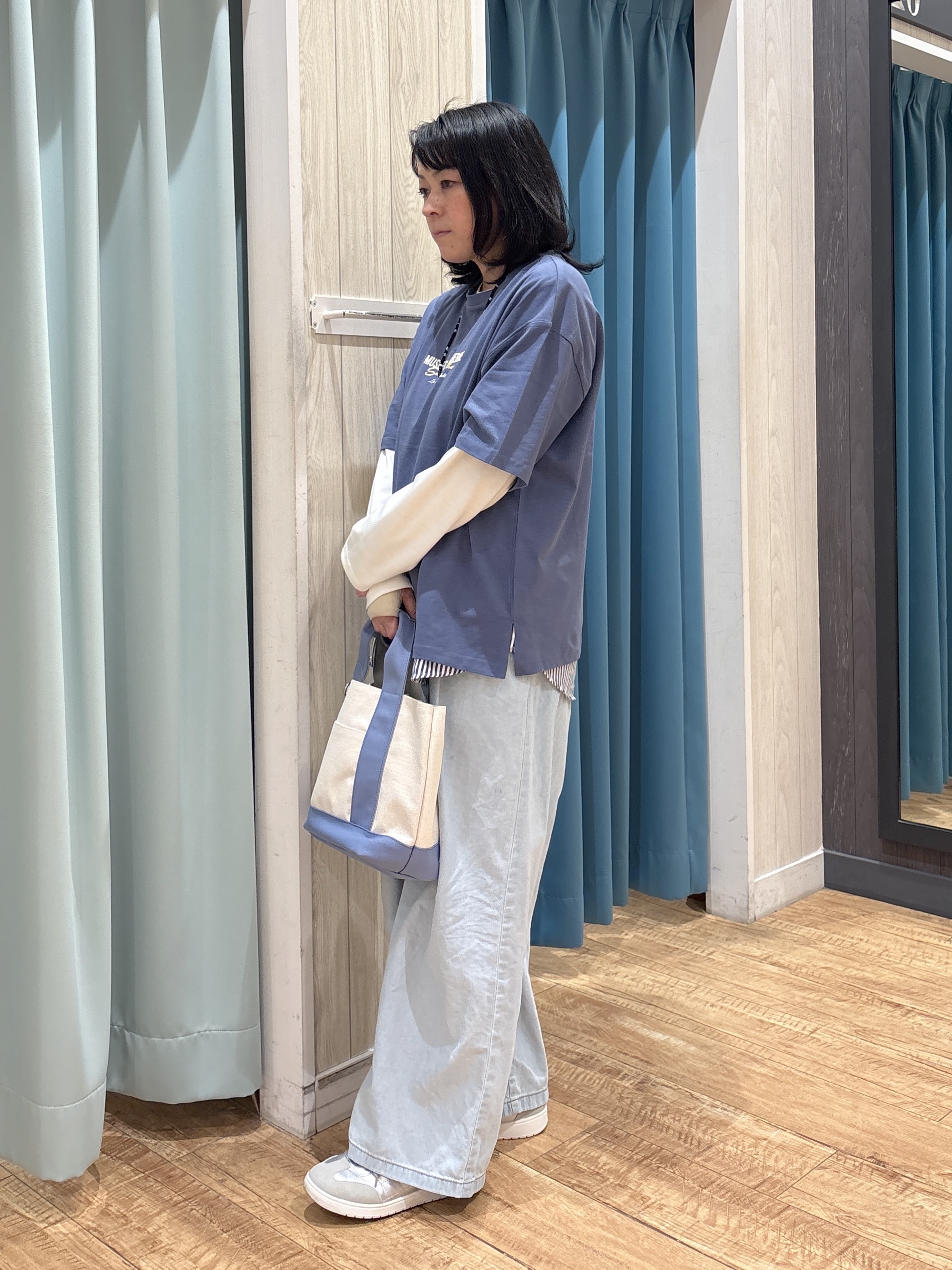 わかさんの「SHOO･LA･RUE｜【綿100％/S-LL/プチプラ】選べる3柄 プリントアソートTシャツ」を使ったコーディネート