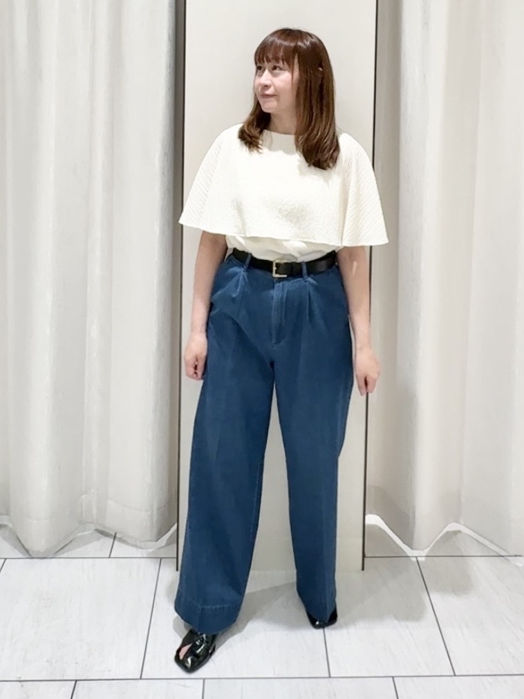 ʏᴜᴋɪᴋᴏさんの「UNTITLED｜【洗える/ストレッチ性/フェミニン】ケープデザインブラウス」を使ったコーディネート