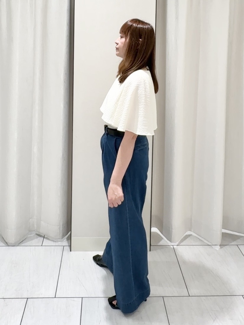 ʏᴜᴋɪᴋᴏさんの「UNTITLED｜【洗える/ストレッチ性/フェミニン】ケープデザインブラウス」を使ったコーディネート