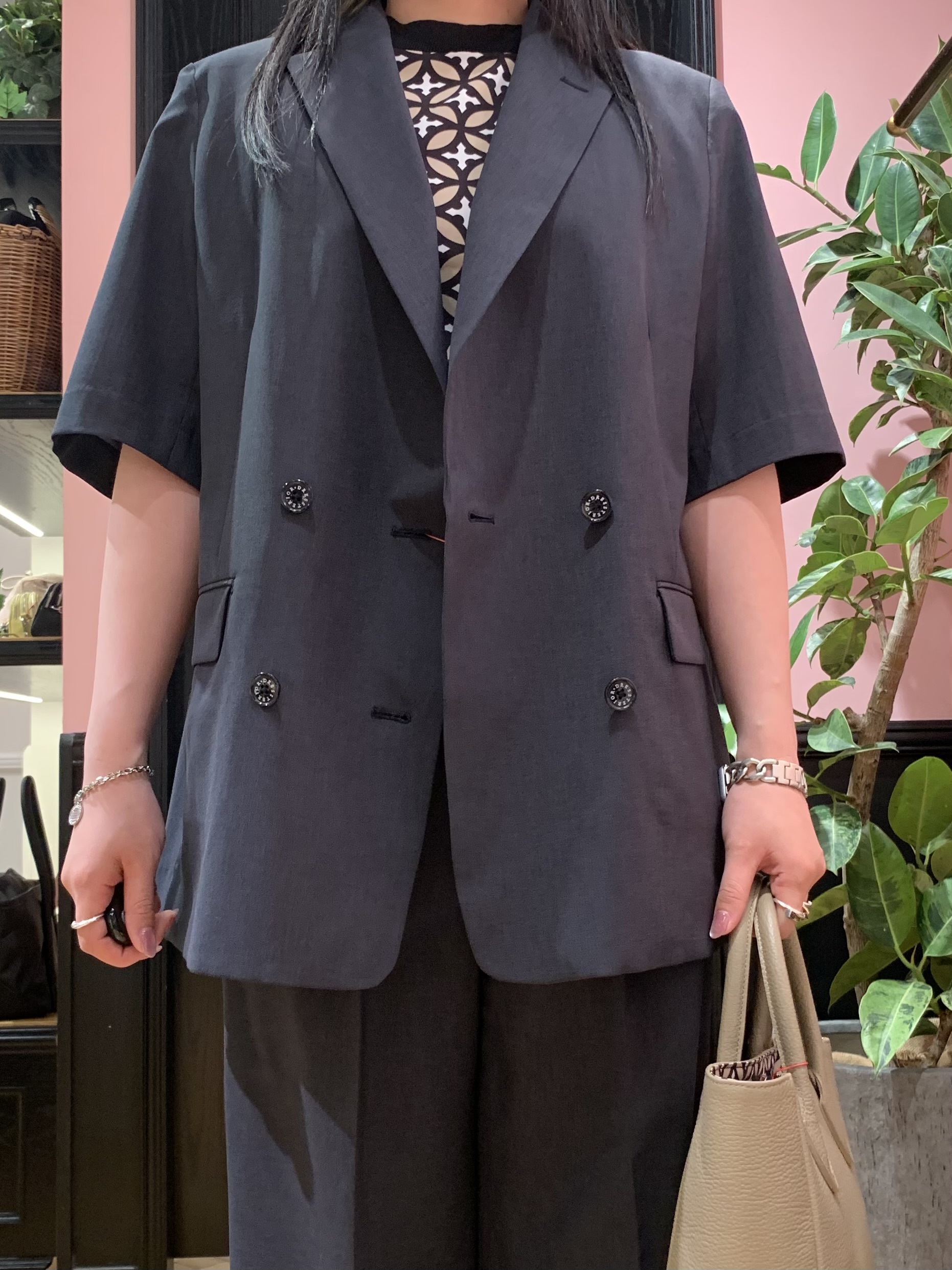 SAKAIさんの「DRESSTERIOR｜【otonaMUSE5月号掲載/ウォッシャブル】オーバーラップサークルコンビフレンチニット」を使ったコーディネート