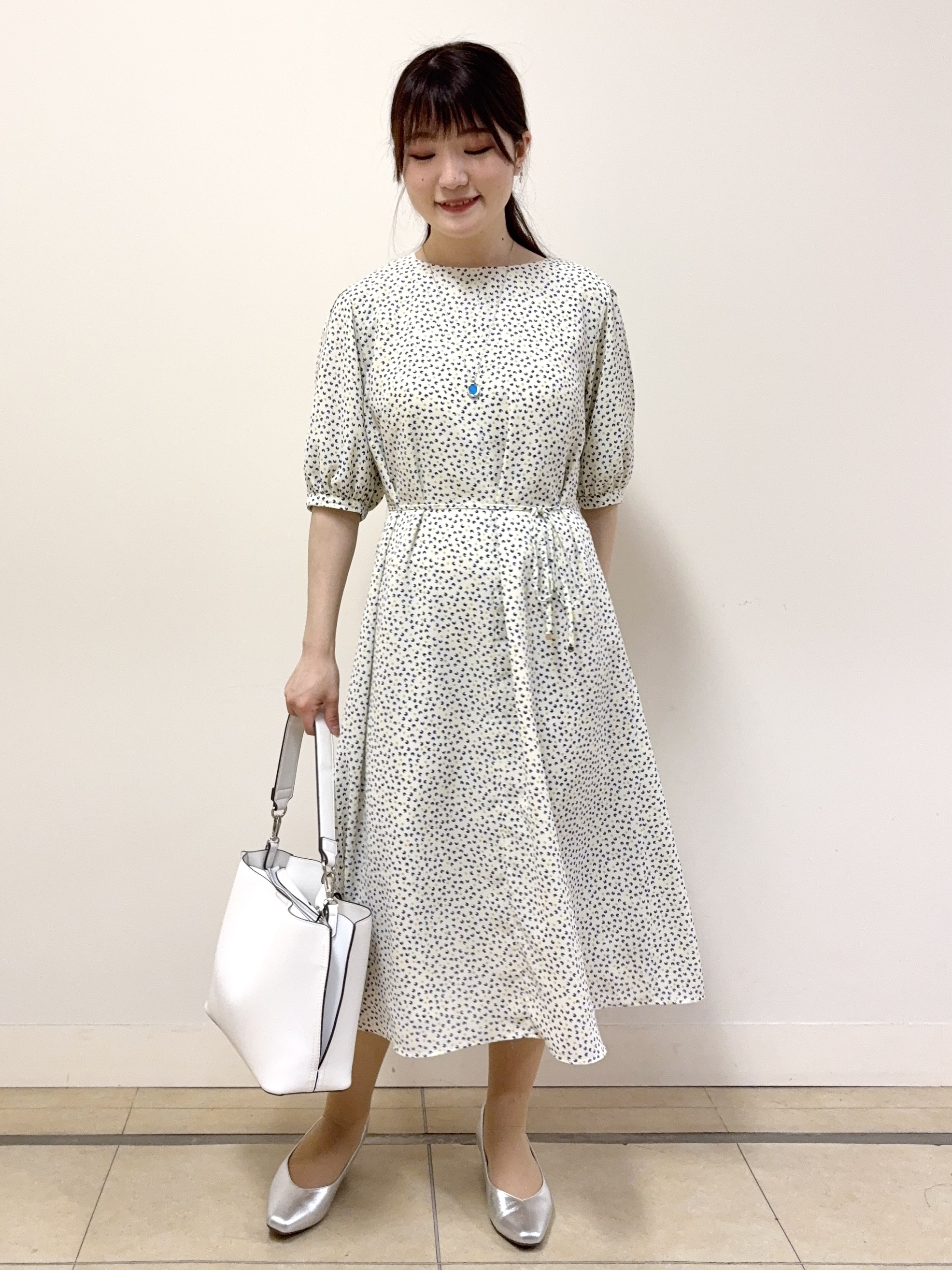 mikiさんの「Reflect｜シフォンスリーブワンピース」を使ったコーディネート