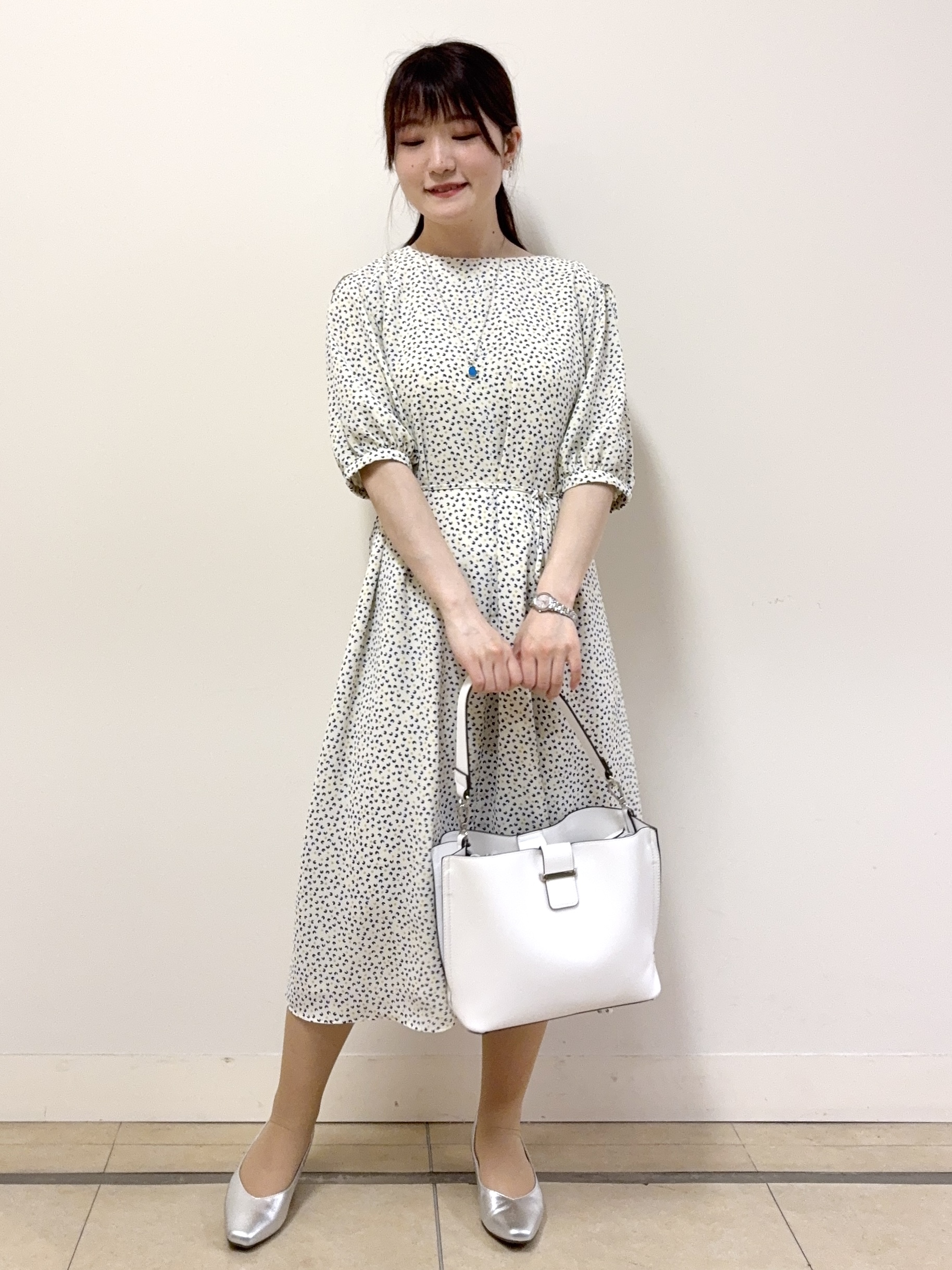 mikiさんの「Reflect｜シフォンスリーブワンピース」を使ったコーディネート