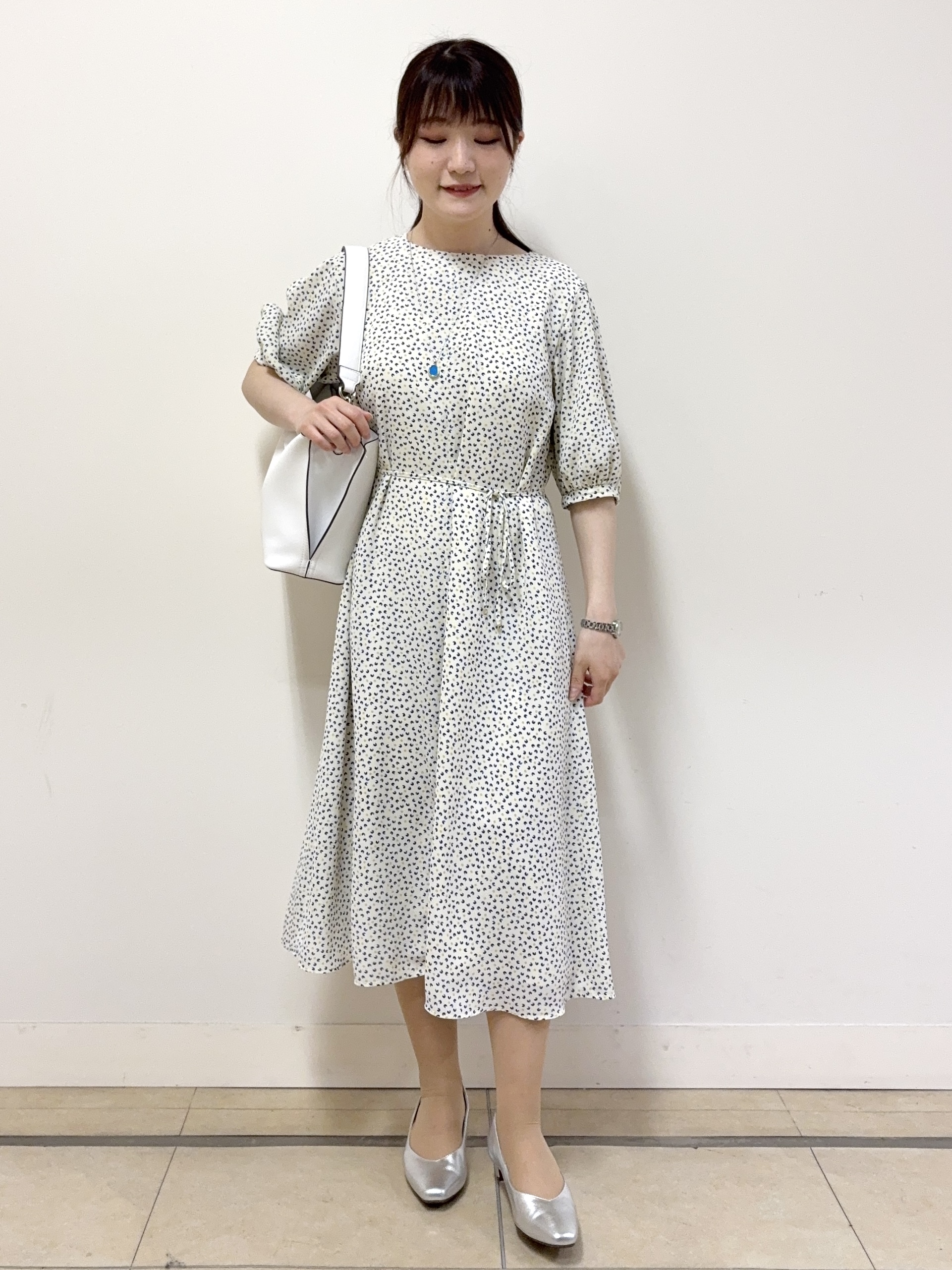 mikiさんの「Reflect｜シフォンスリーブワンピース」を使ったコーディネート
