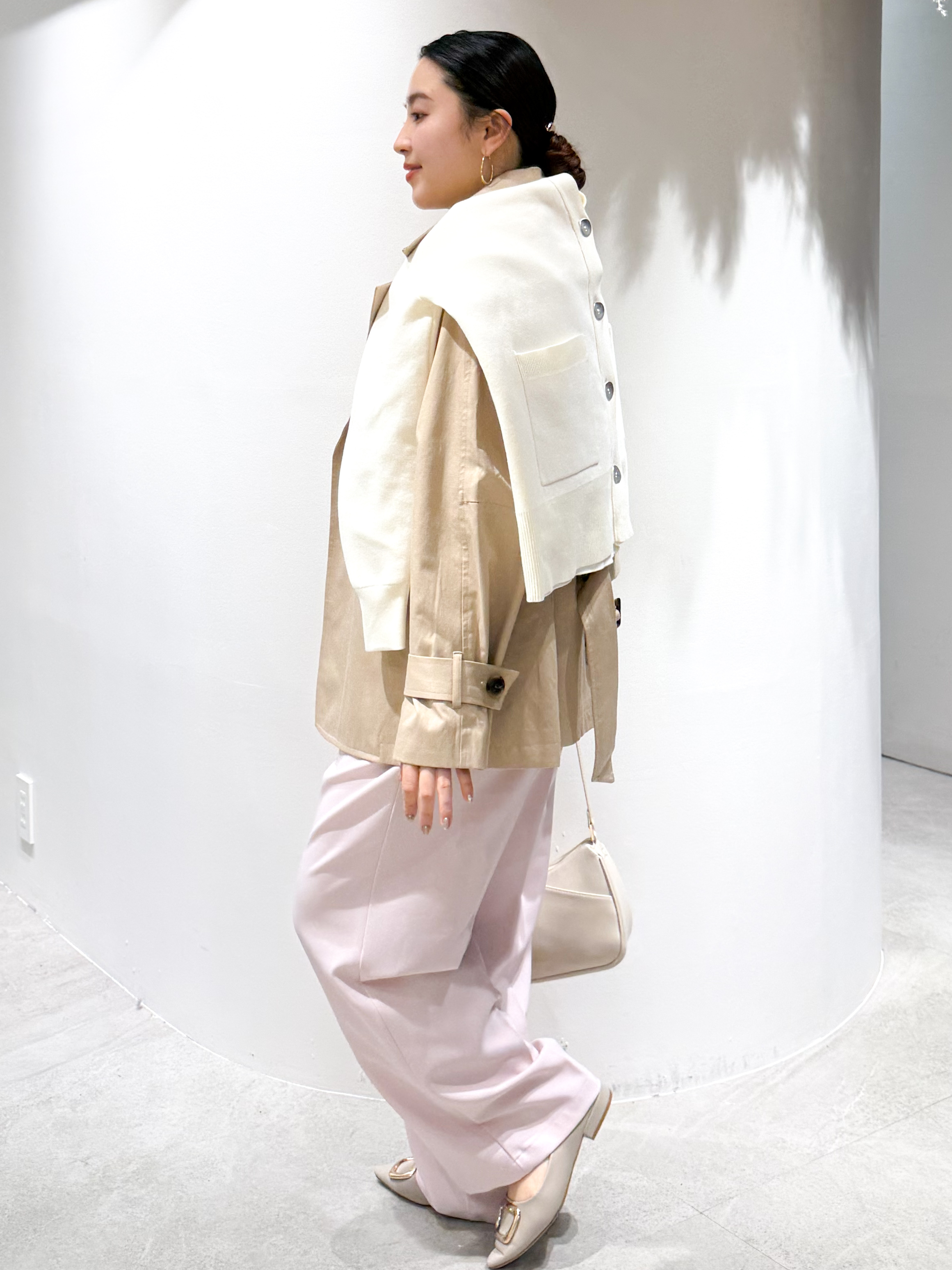 かりんさんの「OPAQUE.CLIP｜ミドルトレンチコート【洗濯機OK】」を使ったコーディネート