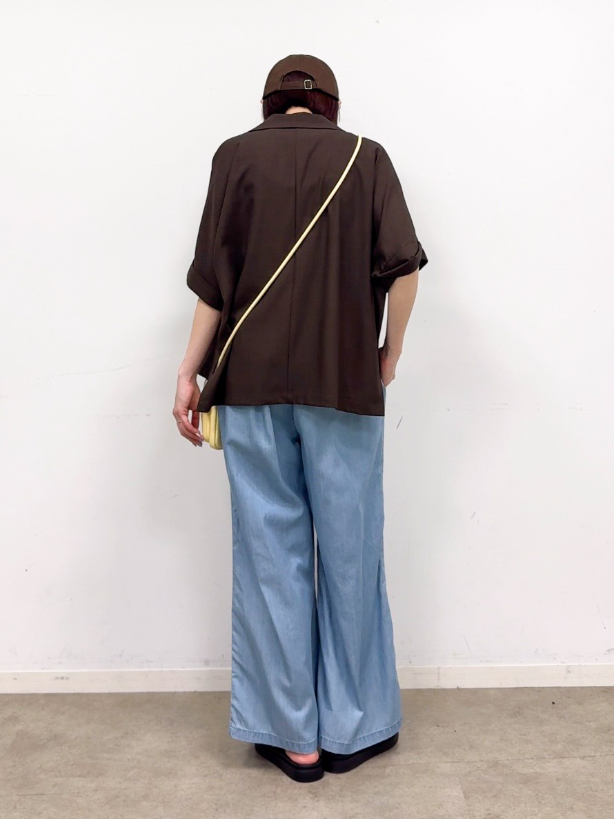 𝐜𝐡𝐢𝐤𝐚さんの「SHOO･LA･RUE｜【セットアップ可/洗濯後しわになりにくい/S-LL】半袖とろみテーラードジャケット」を使ったコーディネート