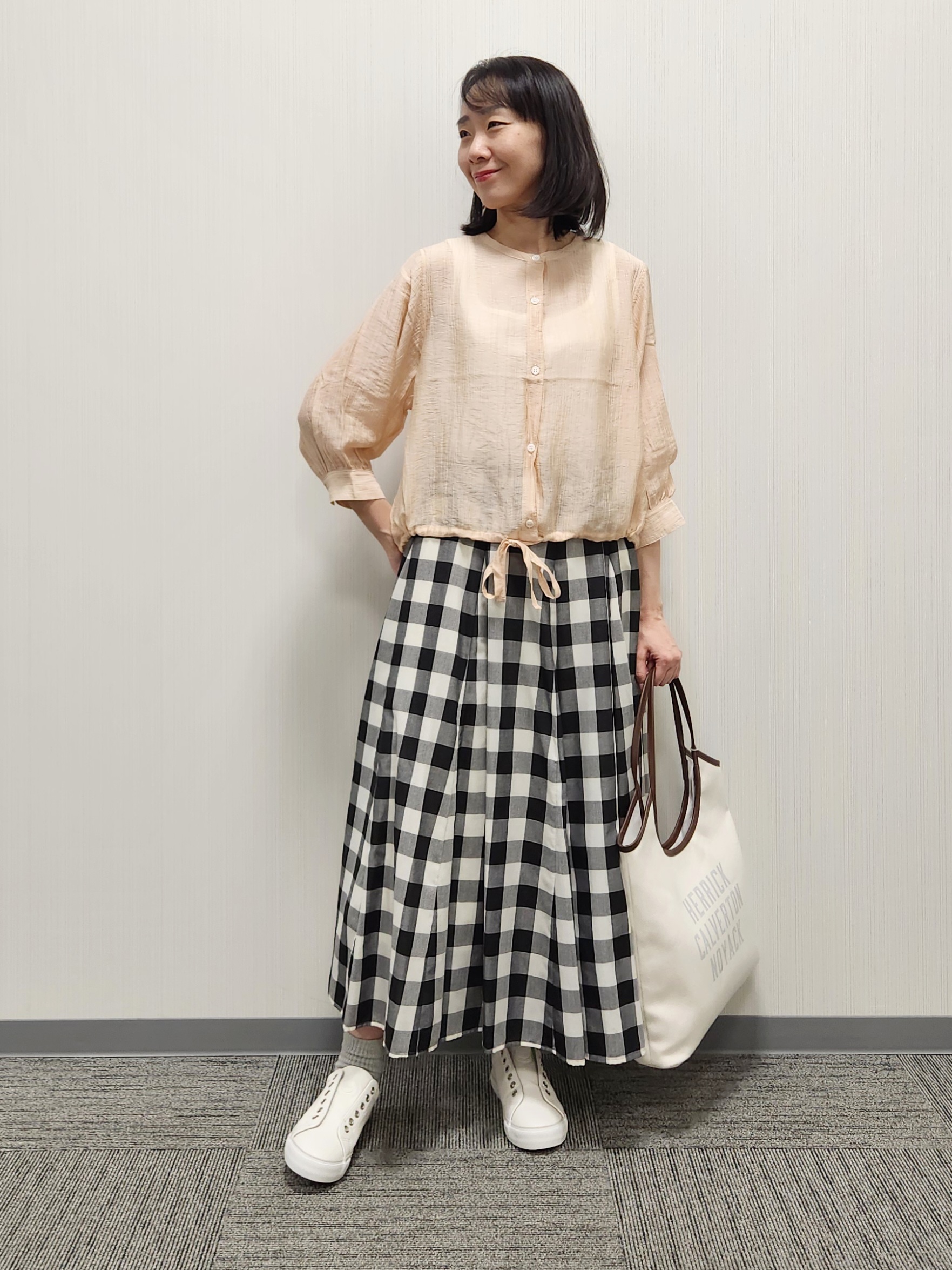 naraさんの「Dessin｜【洗える】シアードロストブラウス」を使ったコーディネート