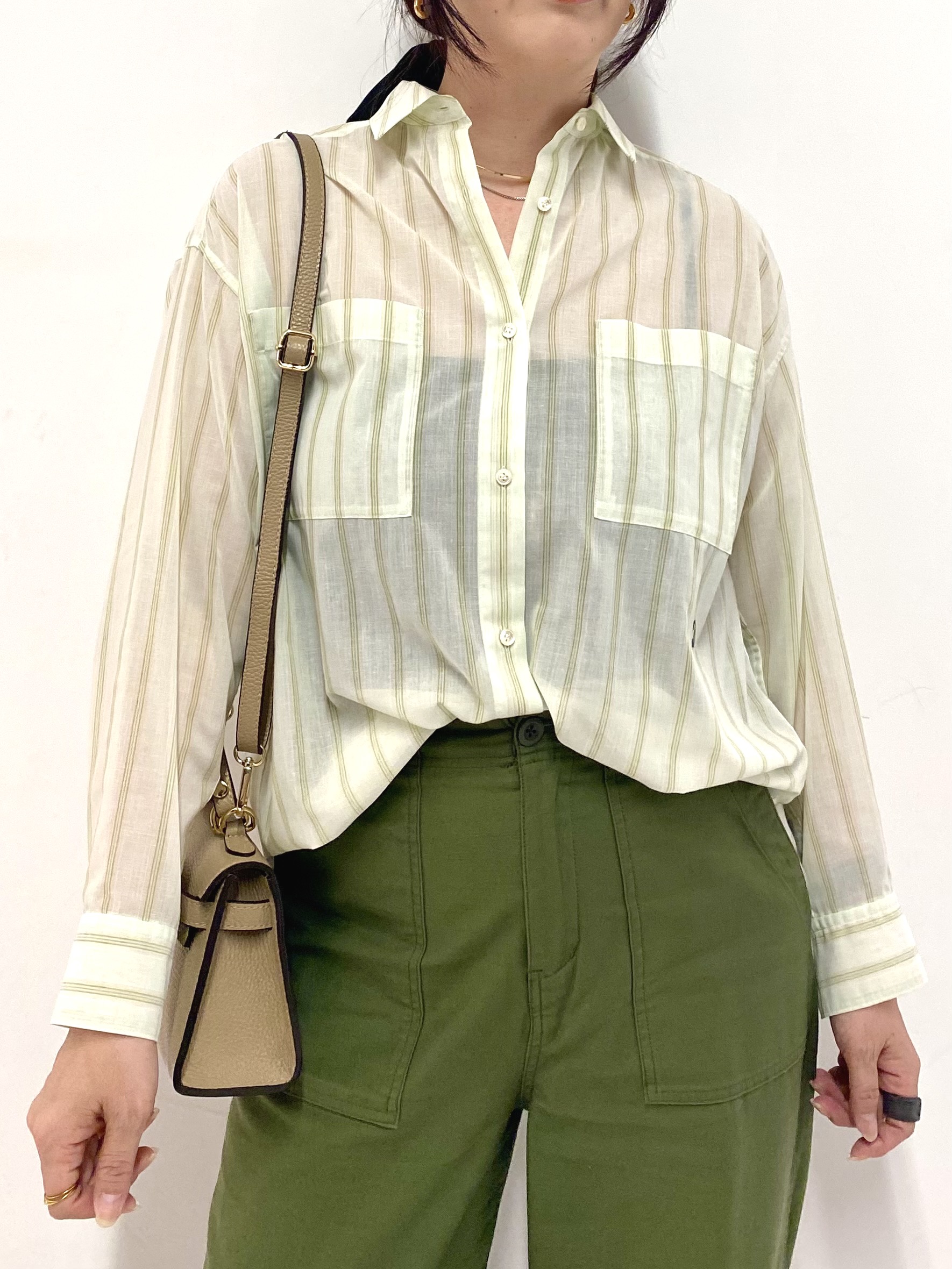 Sawaguchiさんの「DRESSTERIOR｜シアー ストライプシャツ」を使ったコーディネート