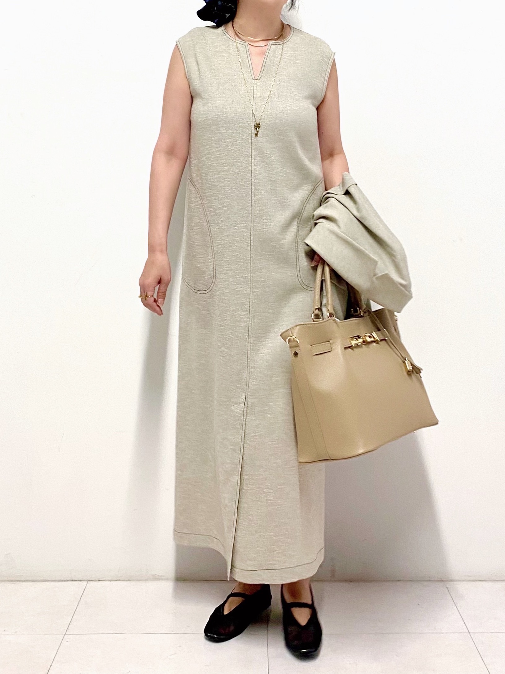 Sawaguchiさんの「DRESSTERIOR｜【セットアップ可/UVカット/接触冷感/吸水速乾】ウォッシャブル Iラインワンピース」を使ったコーディネート