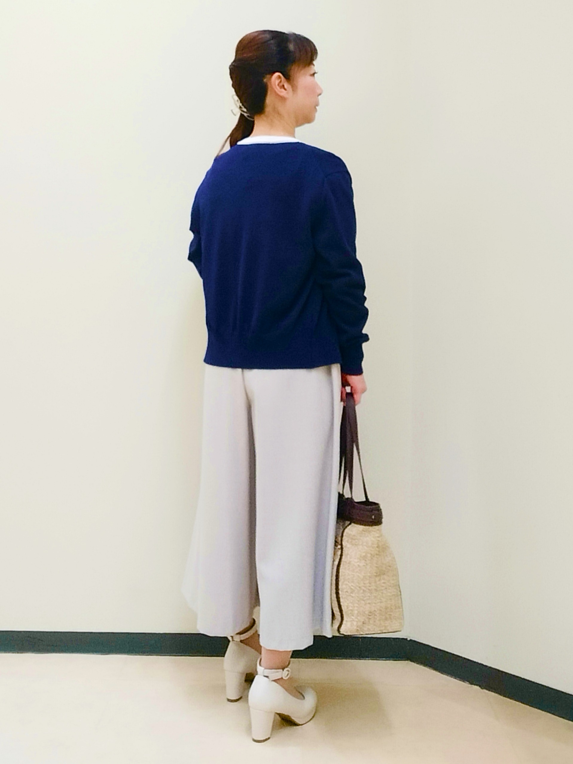 花さんの「Reflect｜【アンサンブル可】バイカラーカーディガン」を使ったコーディネート