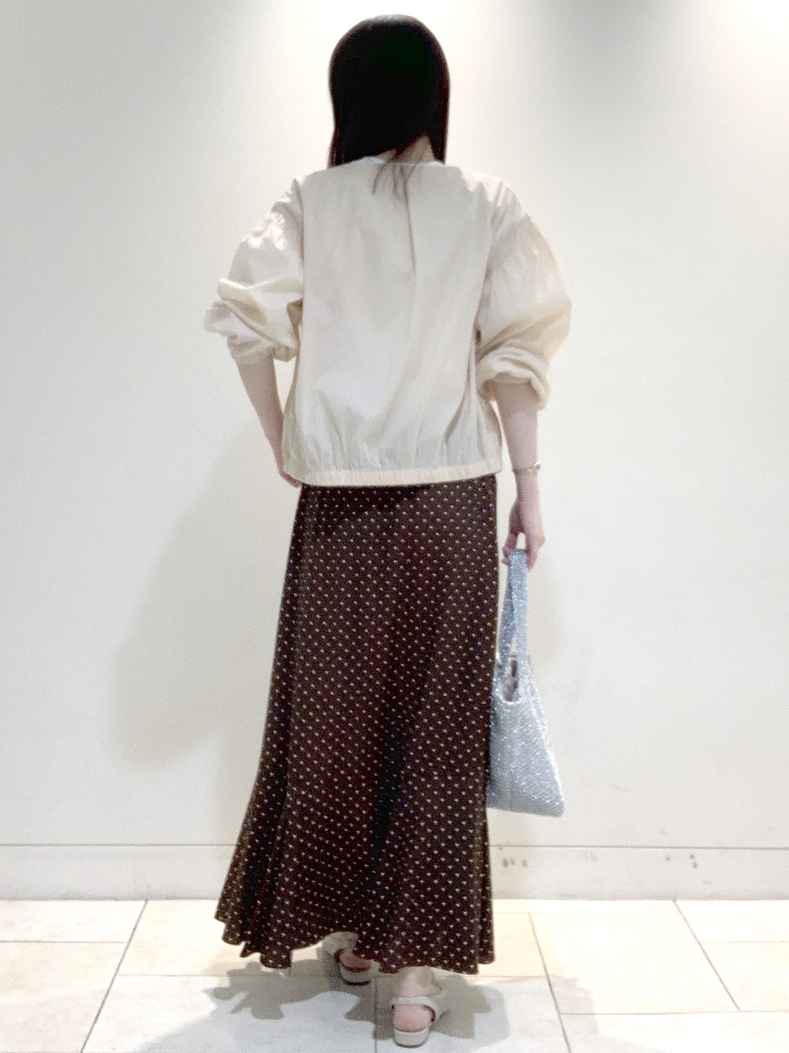 ヤマグチさんの「Reflect｜フロントファスナーシアーブルゾン」を使ったコーディネート