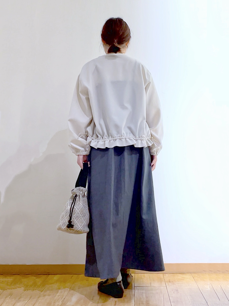 かのさんの「SHOO･LA･RUE｜【S-LL】スタイルアップを叶える　大人のドロストブルゾン」を使ったコーディネート