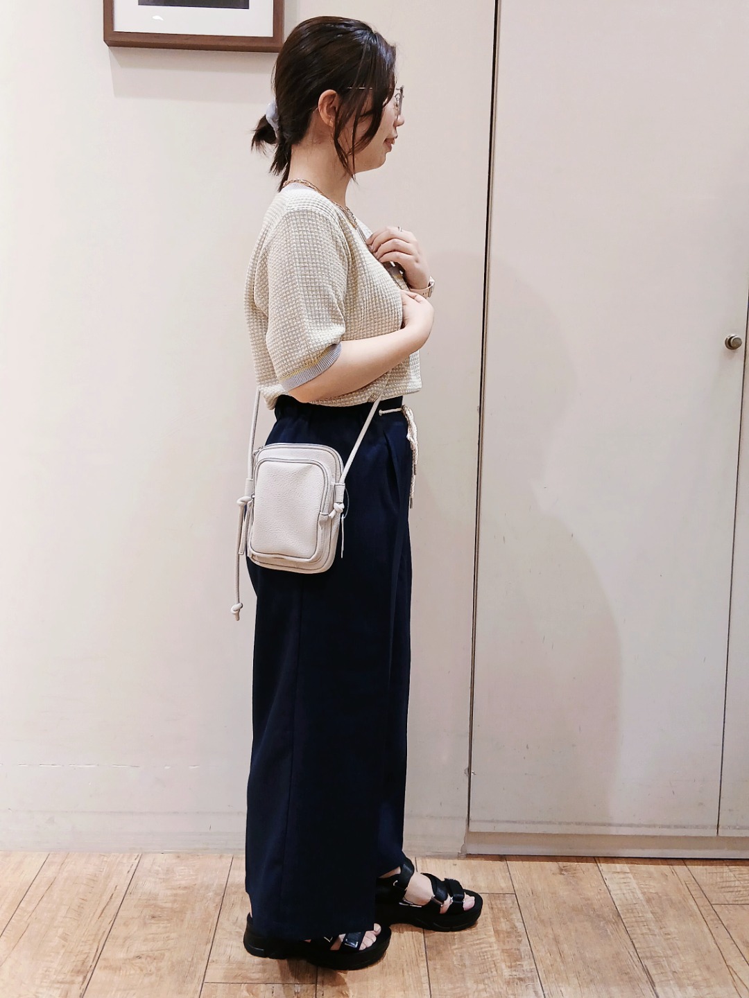 Riranさんの「SHOO･LA･RUE｜【洗濯機可/S-LL】金ボタンが上品 カノコ編み配色クルーネックニット」を使ったコーディネート