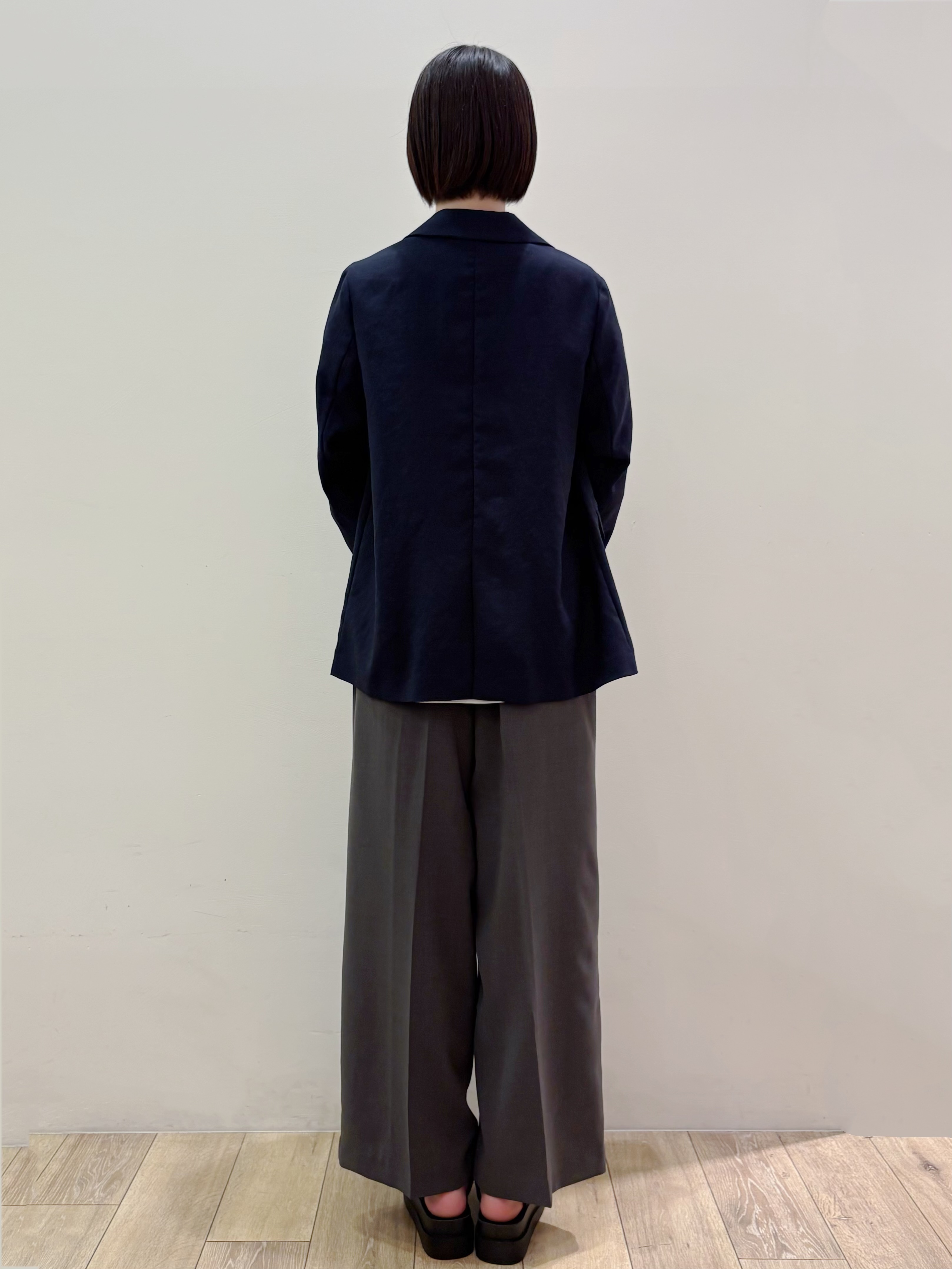 RINさんの「OPAQUE.CLIP｜【UV／接触冷感】ダブルブレストジャケット《防シワ加工／洗える》」を使ったコーディネート