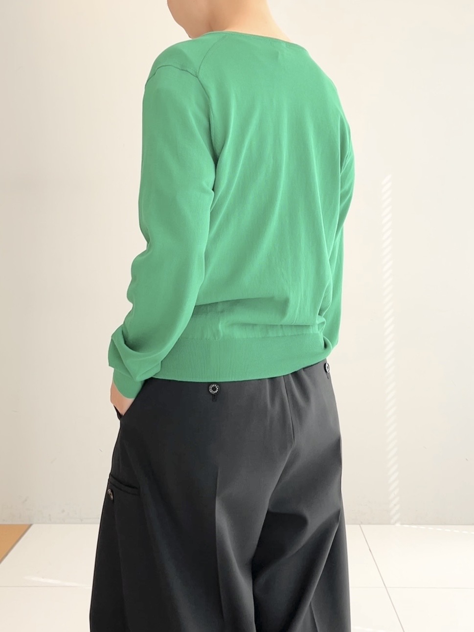 OCHIAIさんの「DRESSTERIOR｜【ウォッシャブル】コットンシルク カーディガン」を使ったコーディネート