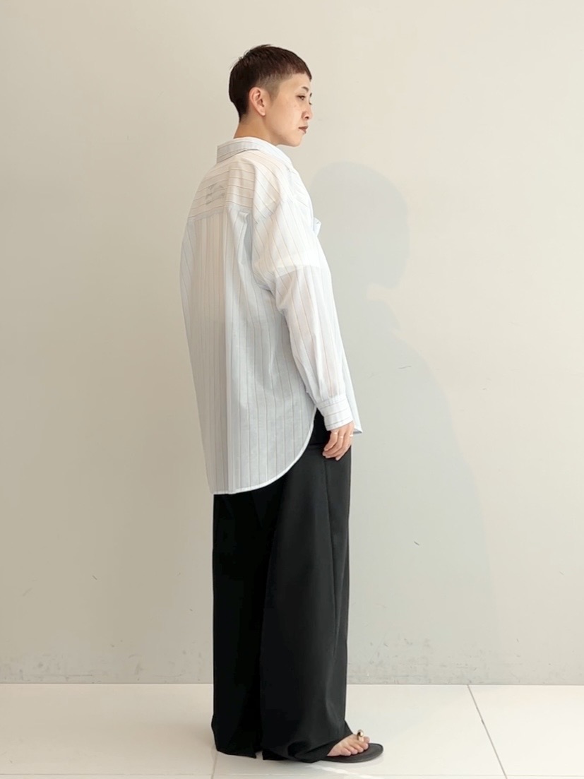 OCHIAIさんの「DRESSTERIOR｜シアー ストライプシャツ」を使ったコーディネート