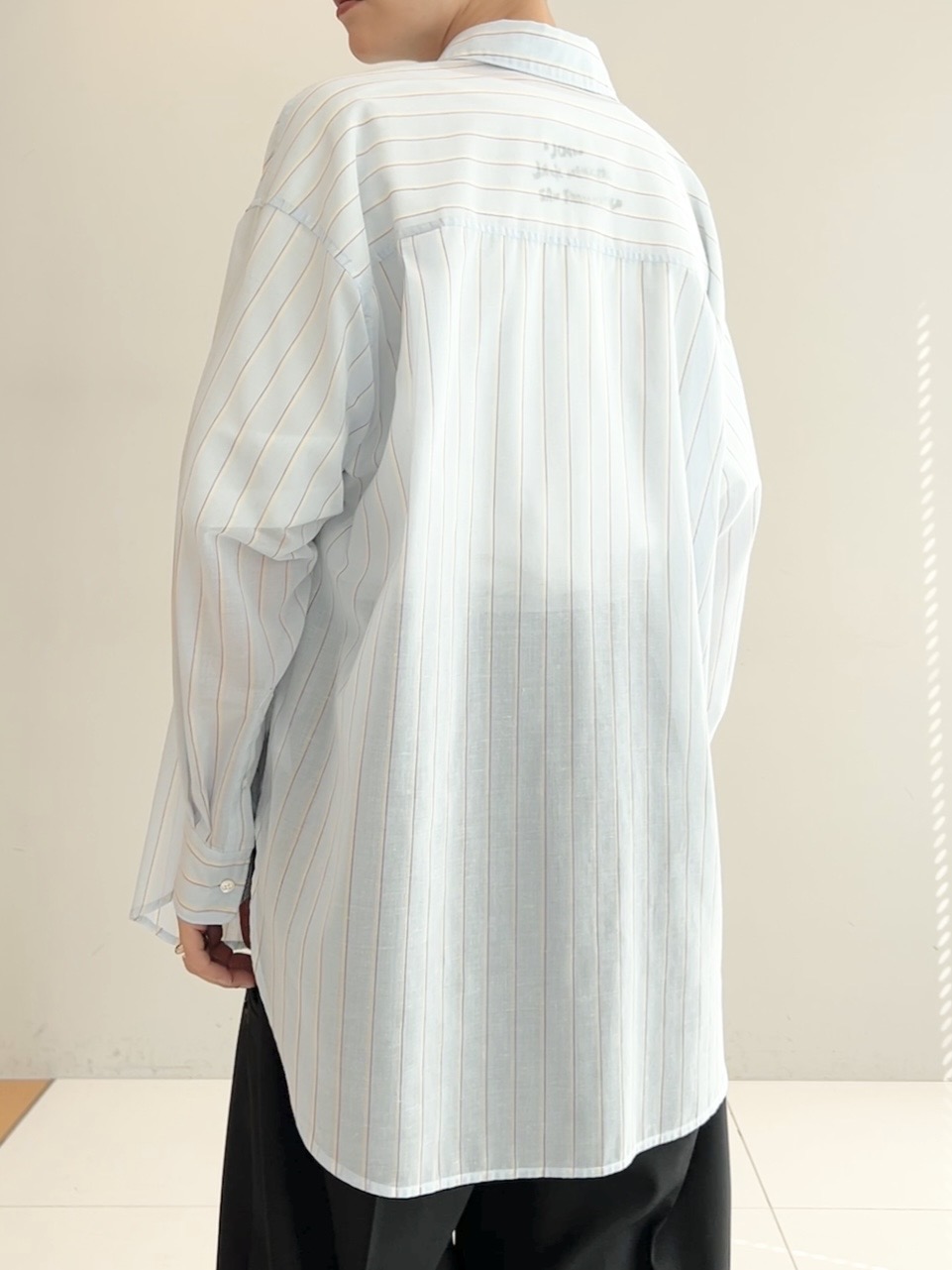 OCHIAIさんの「DRESSTERIOR｜シアー ストライプシャツ」を使ったコーディネート