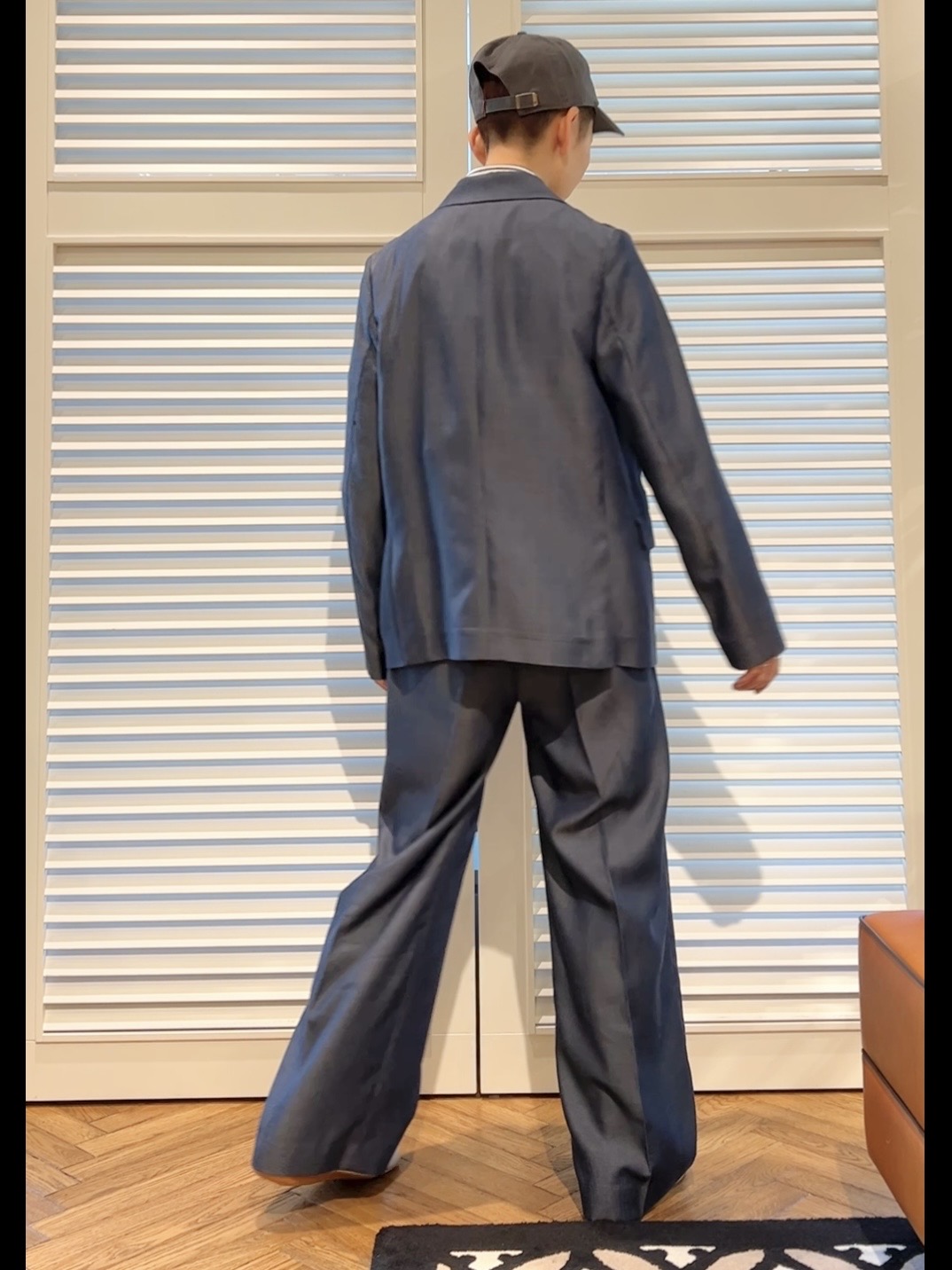 OCHIAIさんの「DRESSTERIOR｜【otonaMUSE5月号掲載/セットアップ可】テンセルデニムダブルジャケット」を使ったコーディネート