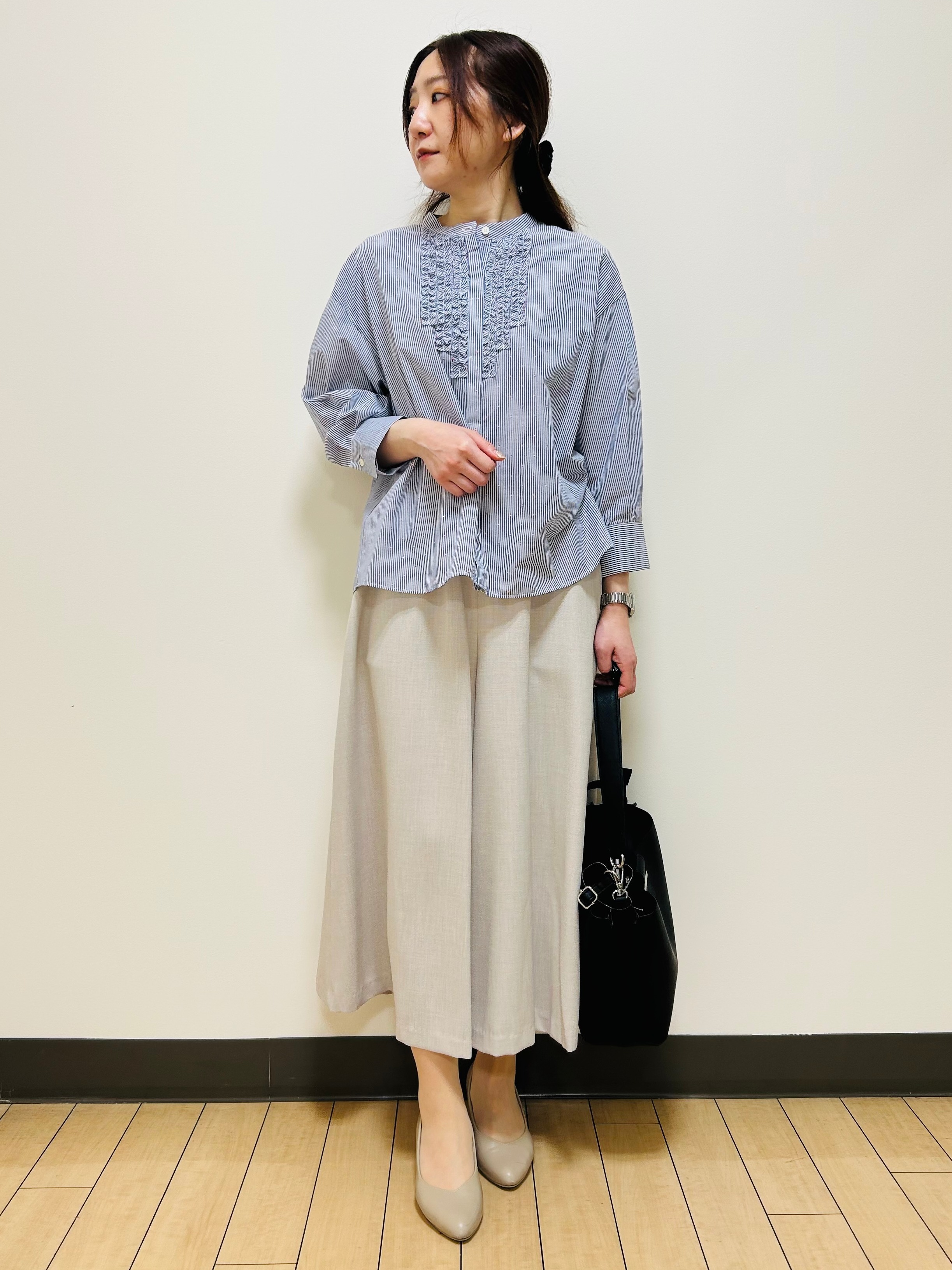 miiiさんの「Reflect｜【接触冷感】八分袖フロントフリルブラウス」を使ったコーディネート