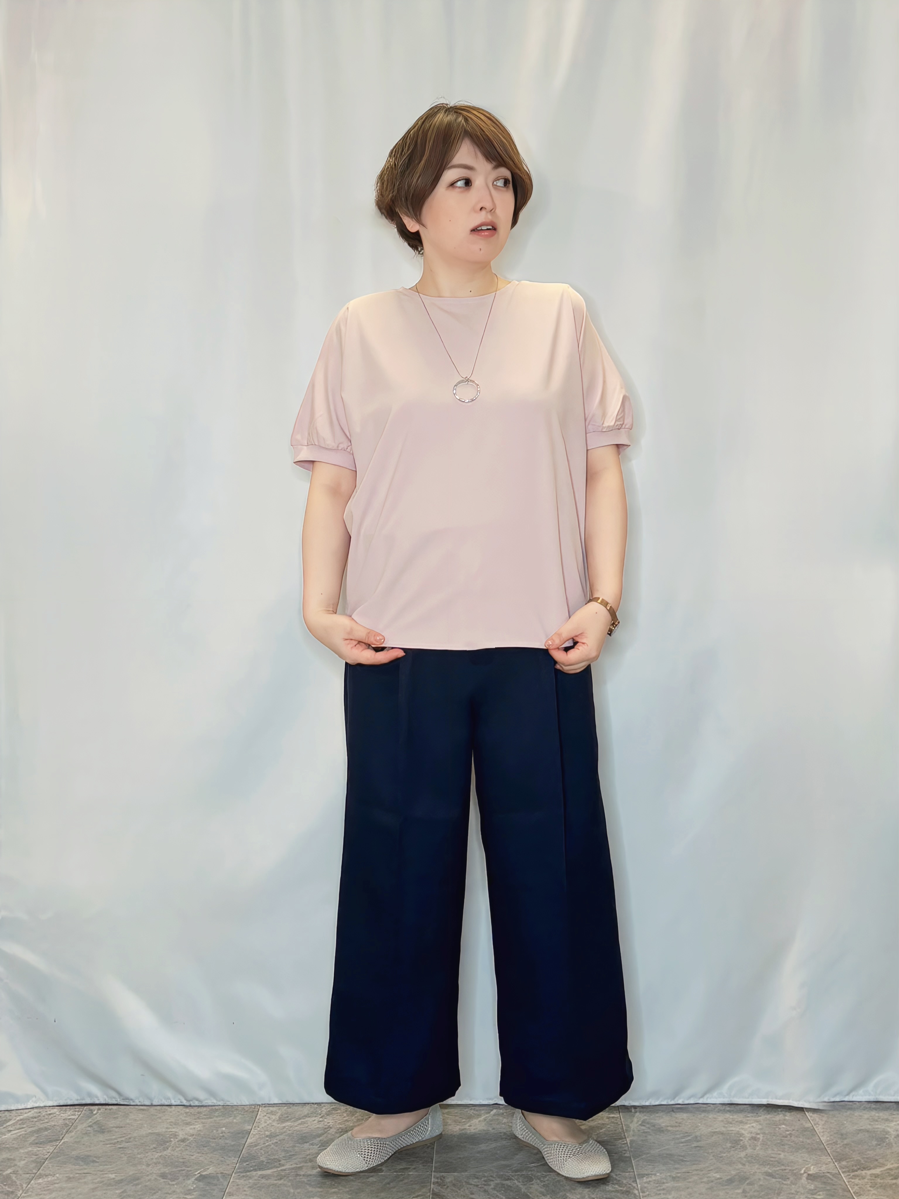 たみさんの「SHOO･LA･RUE｜【ひんやり/洗濯後しわになりにくい】インせず着られる さらっとタッチのドルマンブラウス」を使ったコーディネート