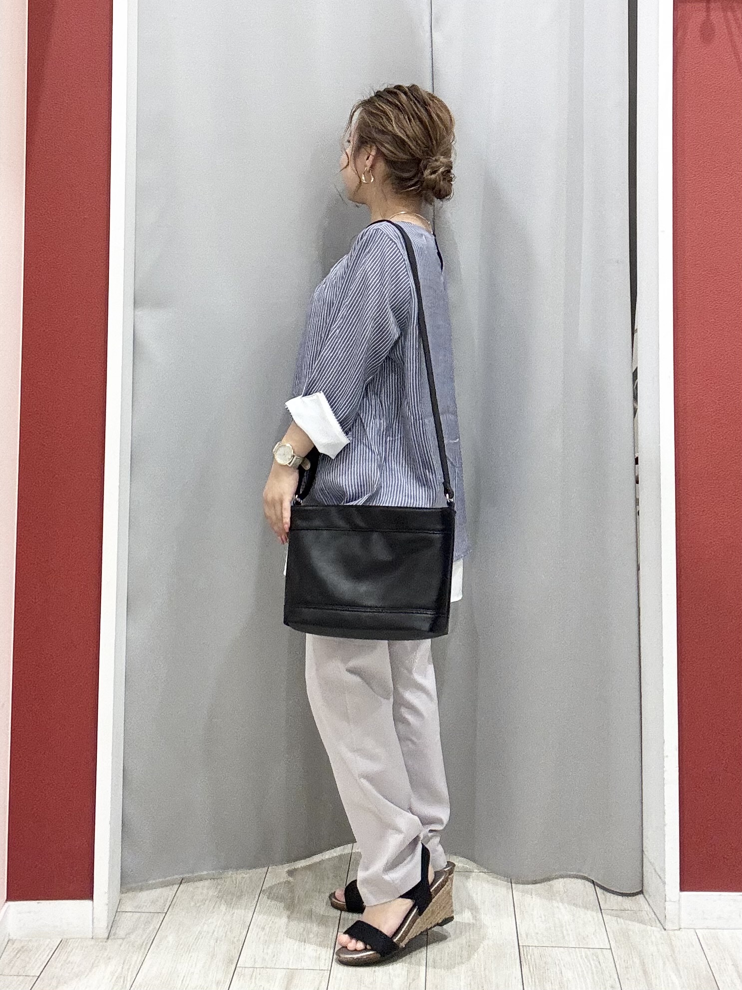 shioさんの「SHOO･LA･RUE｜【洗濯機可/体型カバー】1枚でサマ見え 7分袖スラブレイヤード風トップス」を使ったコーディネート