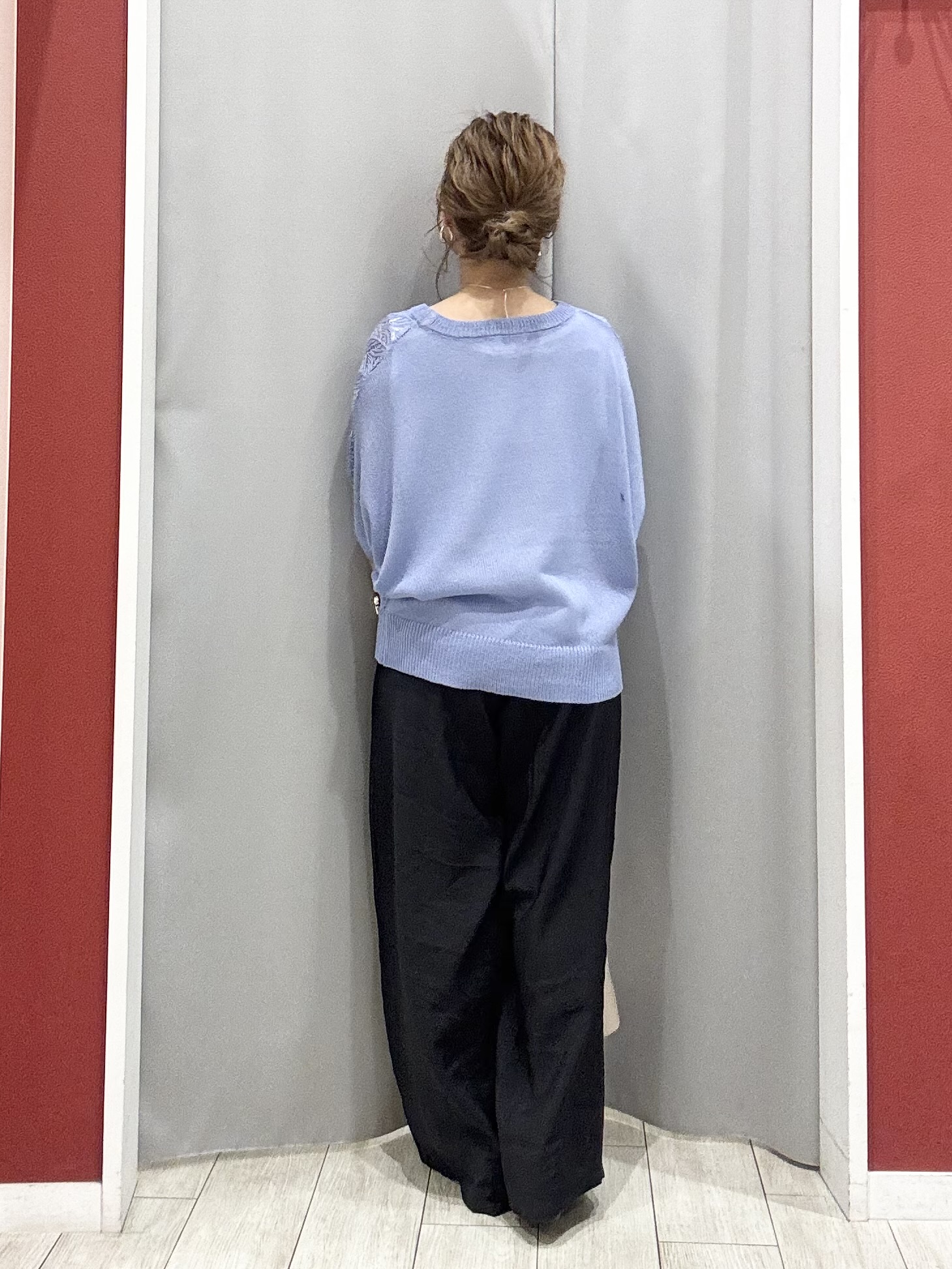 shioさんの「SHOO･LA･RUE｜【2点セット/洗濯機可/S-LL】透かし編みで涼やか 大人のドルマンニット」を使ったコーディネート