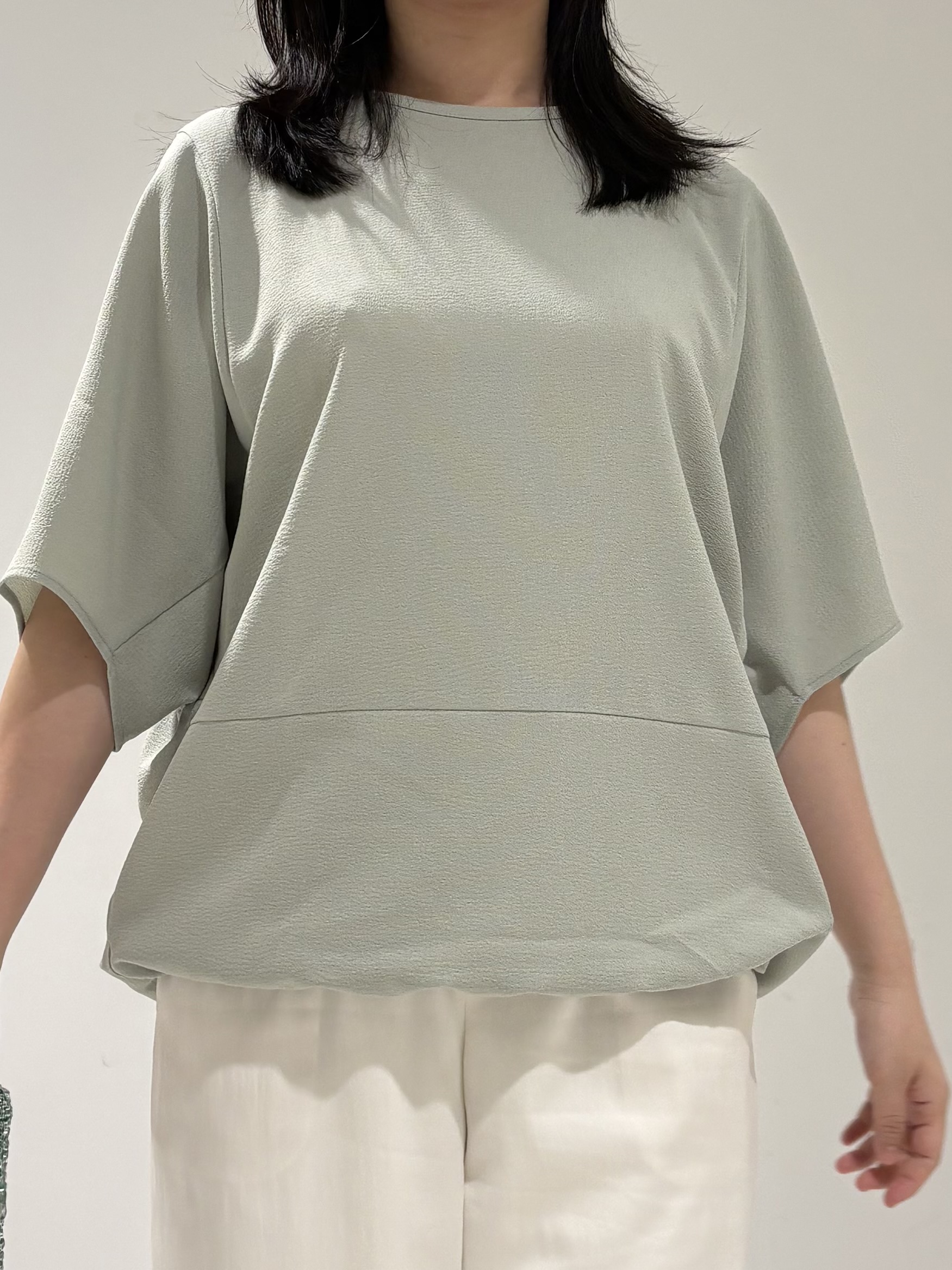 momokoさんの「INDIVI｜【洗える／2WAY／裾ドロスト付き】 ドルマンスリーブチュニックトップス」を使ったコーディネート