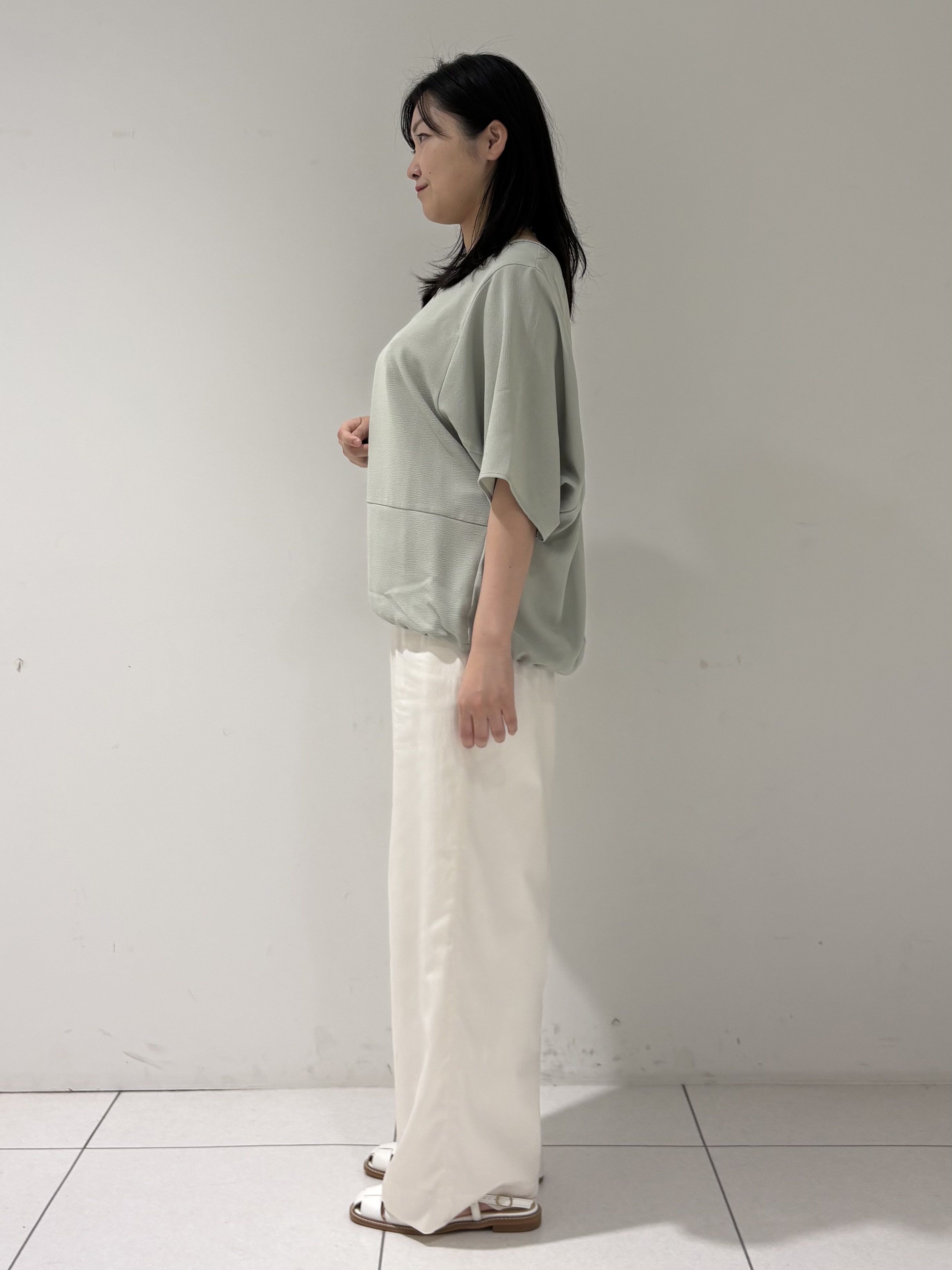 momokoさんの「INDIVI｜【洗える／2WAY／裾ドロスト付き】 ドルマンスリーブチュニックトップス」を使ったコーディネート