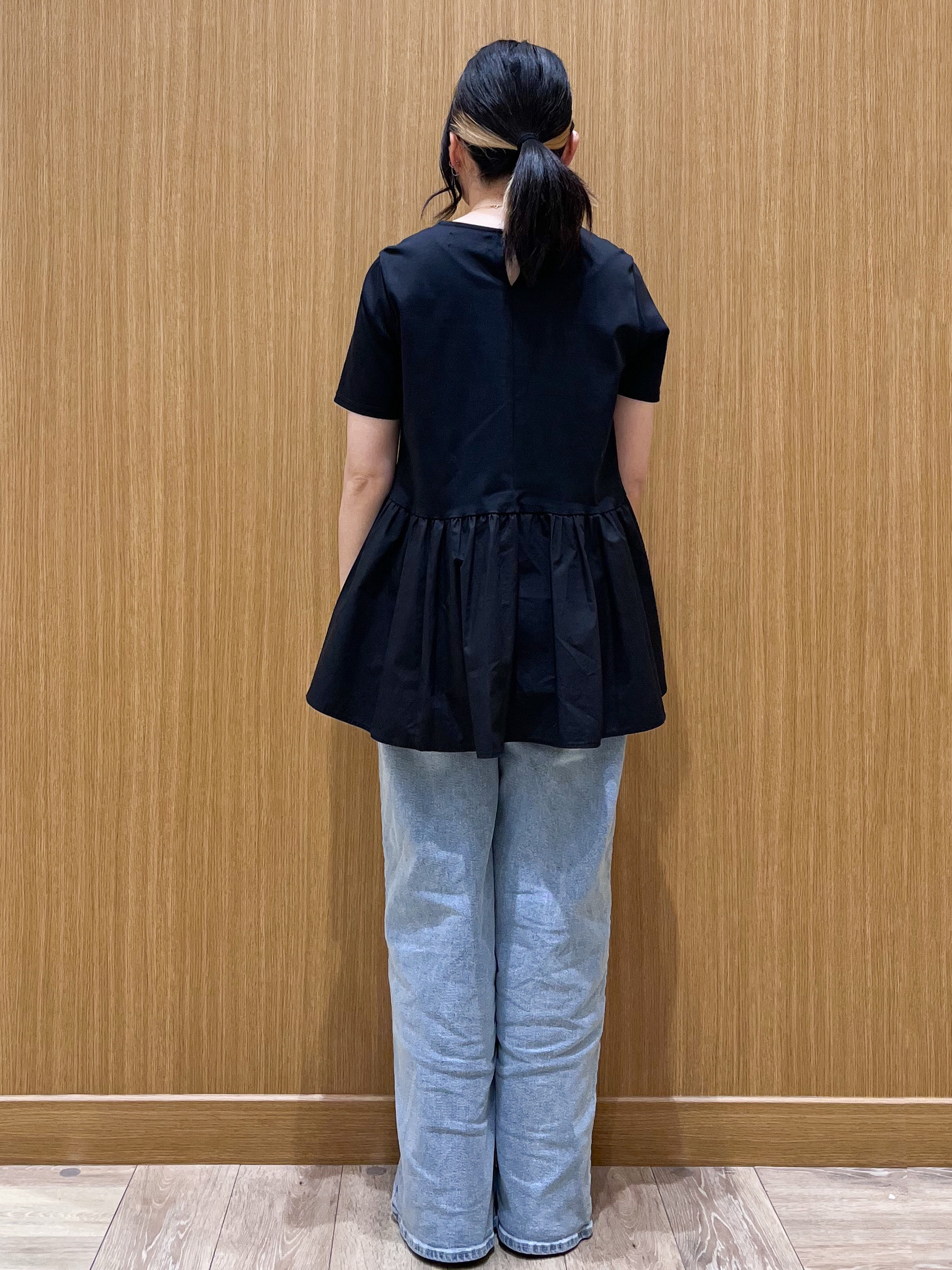 aさんの「OPAQUE.CLIP｜ペプラムドッキングカットソー【洗濯機OK】」を使ったコーディネート