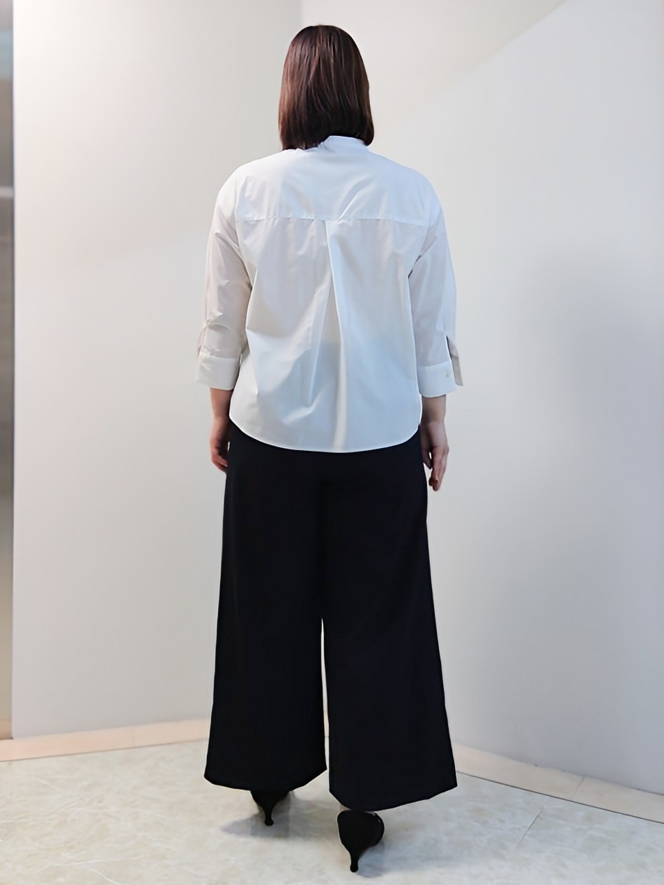 エリさんの「Reflect｜【単品使い◎】ペプラムベスト＋リラクシーパンツセット」を使ったコーディネート