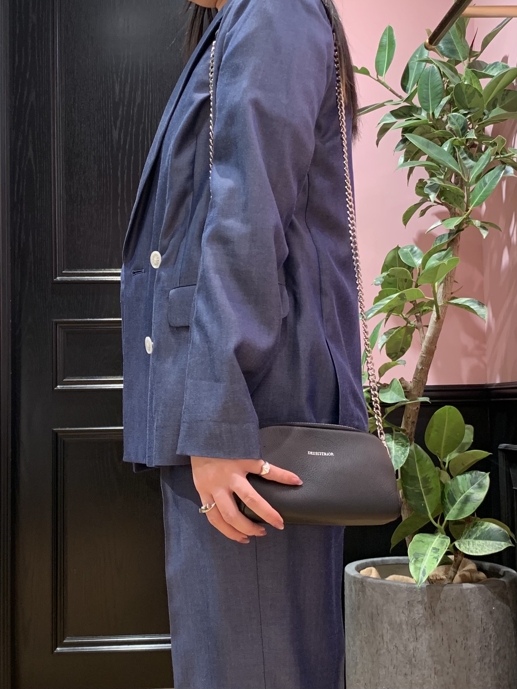 SAKAIさんの「DRESSTERIOR｜【接触冷感／抗菌防臭／消臭】アイスクリアコットンBonsoirロゴボーダーTシャツ」を使ったコーディネート