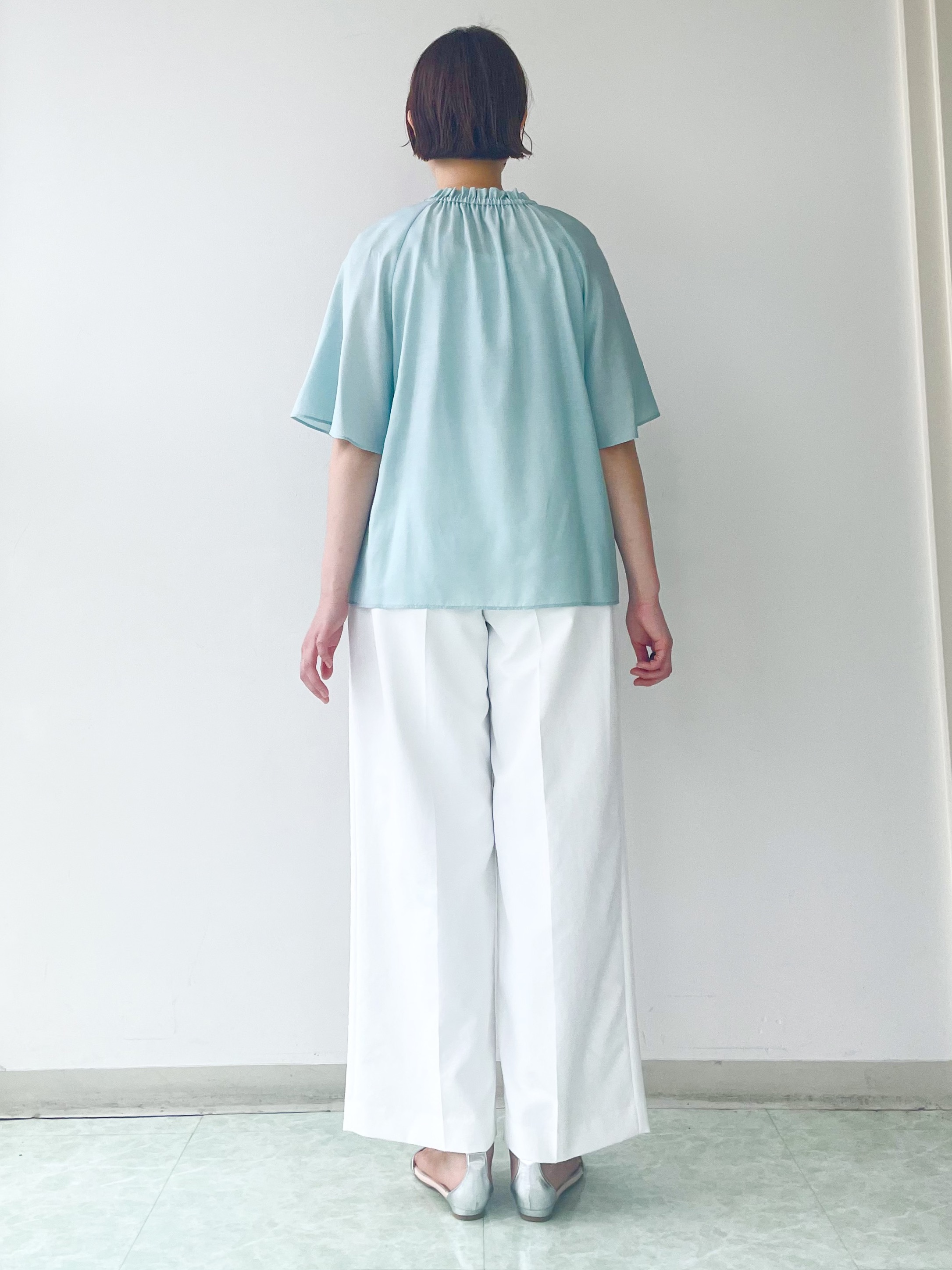 aliceさんの「UNTITLED｜【シアー/首元フリル】シルキーシフォンブラウス」を使ったコーディネート