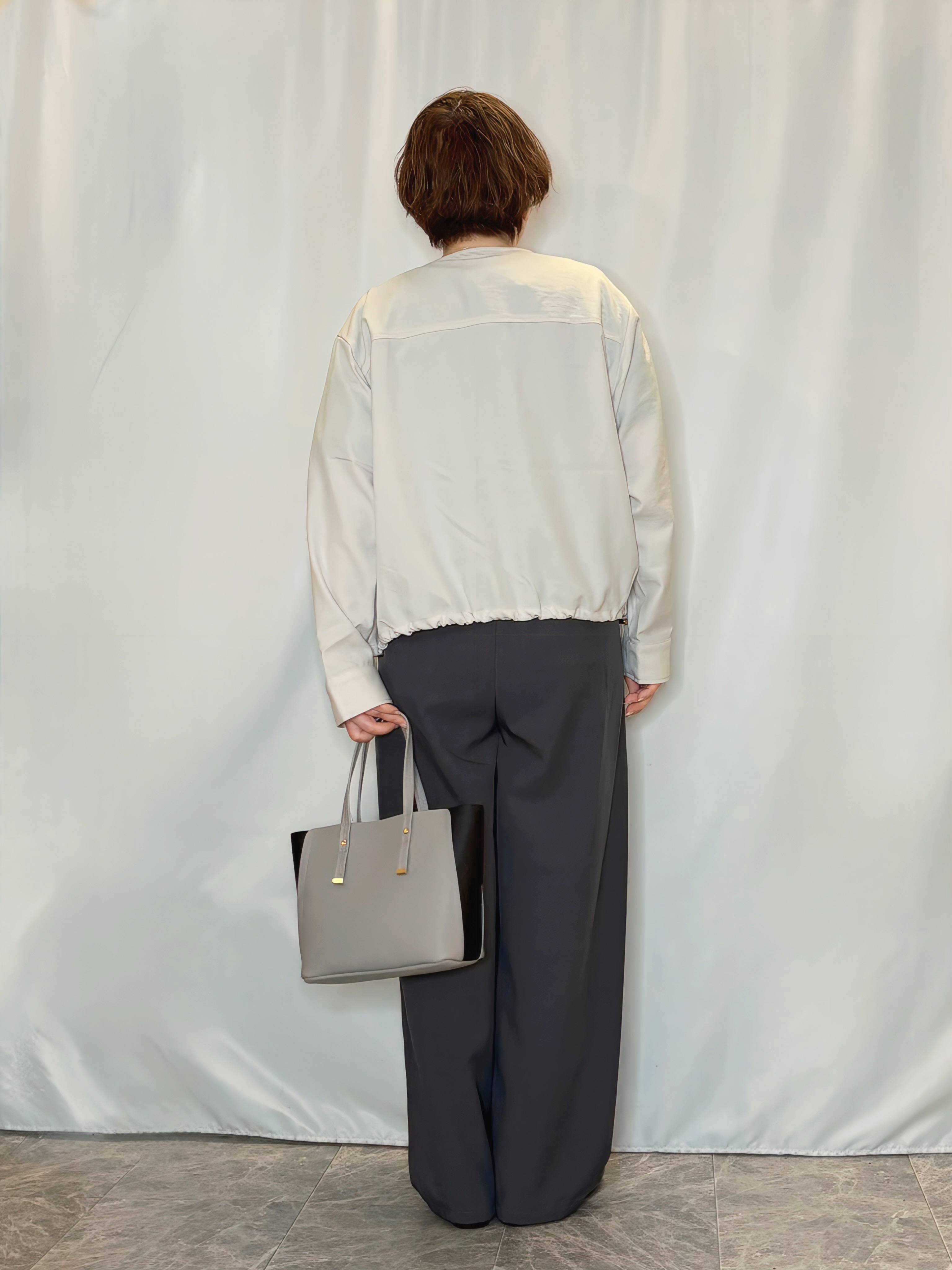 たみさんの「SHOO･LA･RUE｜【S-LL】サッと羽織れてきれい見え　フラップポケット ノーカラーブルゾン」を使ったコーディネート