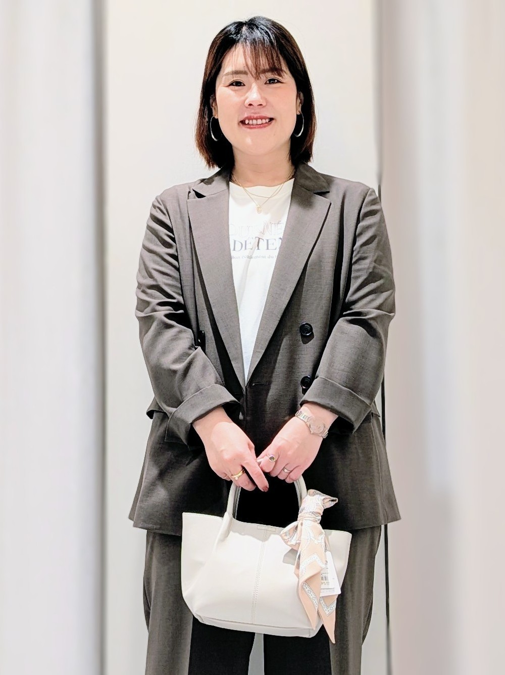 Onumaさんの「UNTITLED｜【新色追加/セットアップ可】エアリー ダブルブレストジャケット」を使ったコーディネート
