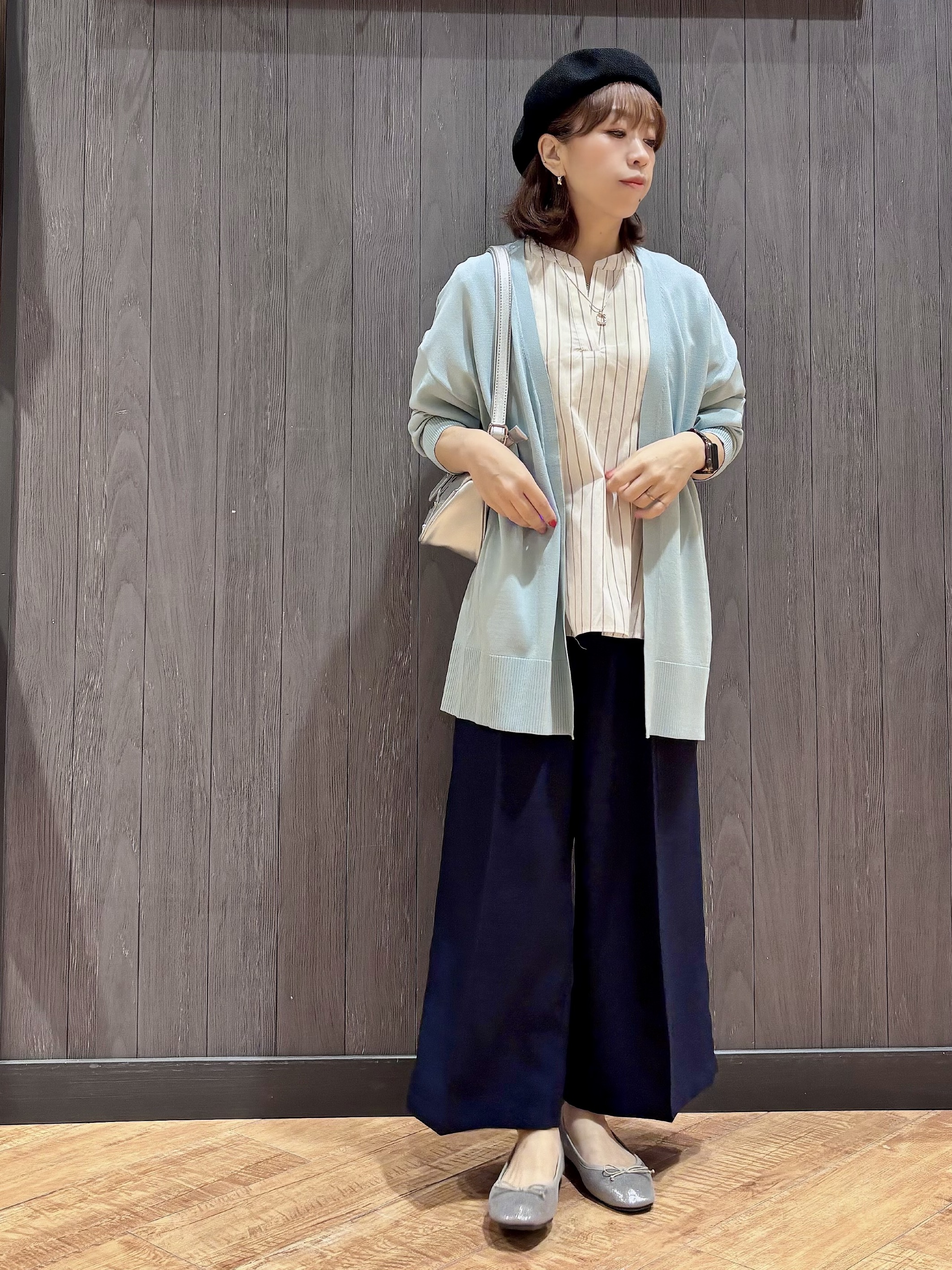 meiさんの「SHOO･LA･RUE｜【洗濯機可/ひんやり/UV】さらっとしたタッチが心地よい ミドルカーディガン」を使ったコーディネート