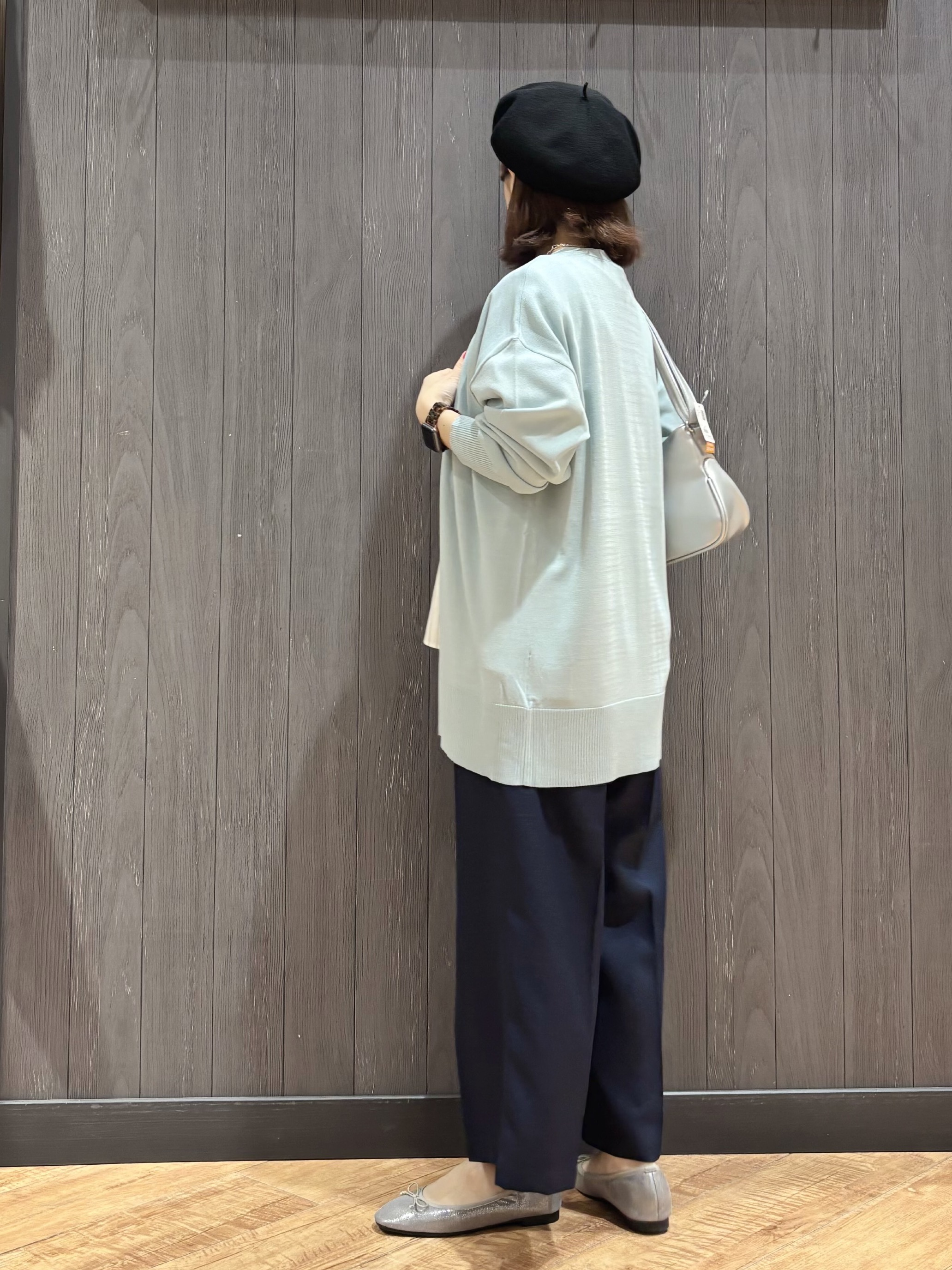meiさんの「SHOO･LA･RUE｜【洗濯機可/ひんやり/UV】さらっとしたタッチが心地よい ミドルカーディガン」を使ったコーディネート