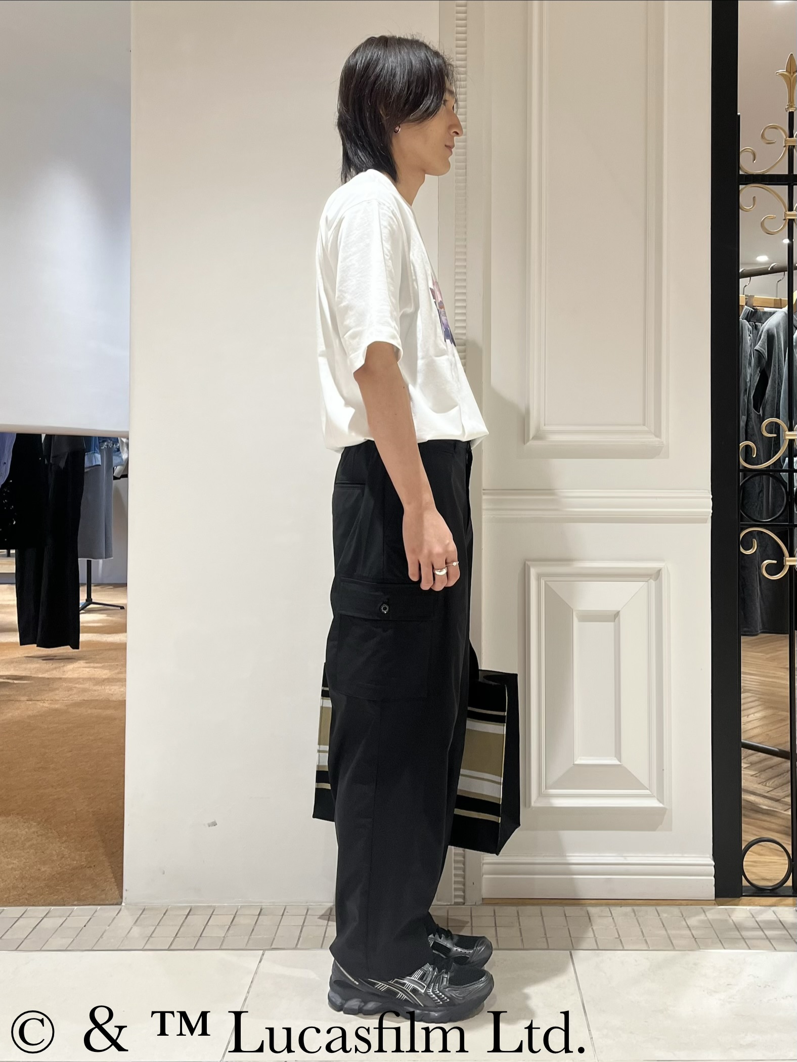 Watanabeさんの「DRESSTERIOR｜【接触冷感】STAR WARS ロゴTシャツ」を使ったコーディネート