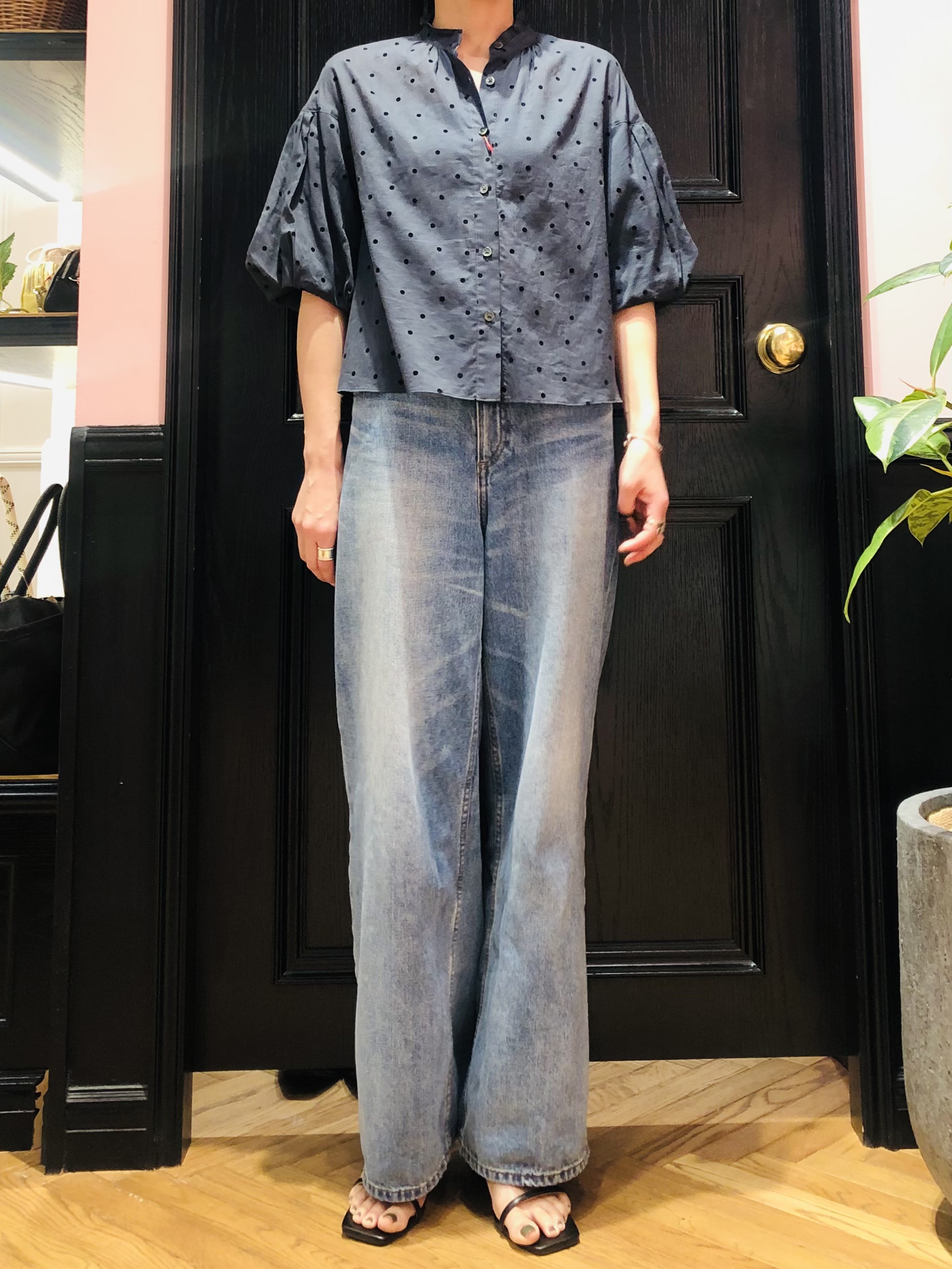 OGATAさんの「DRESSTERIOR｜ヴィンテージ加工ワイドデニムパンツ」を使ったコーディネート