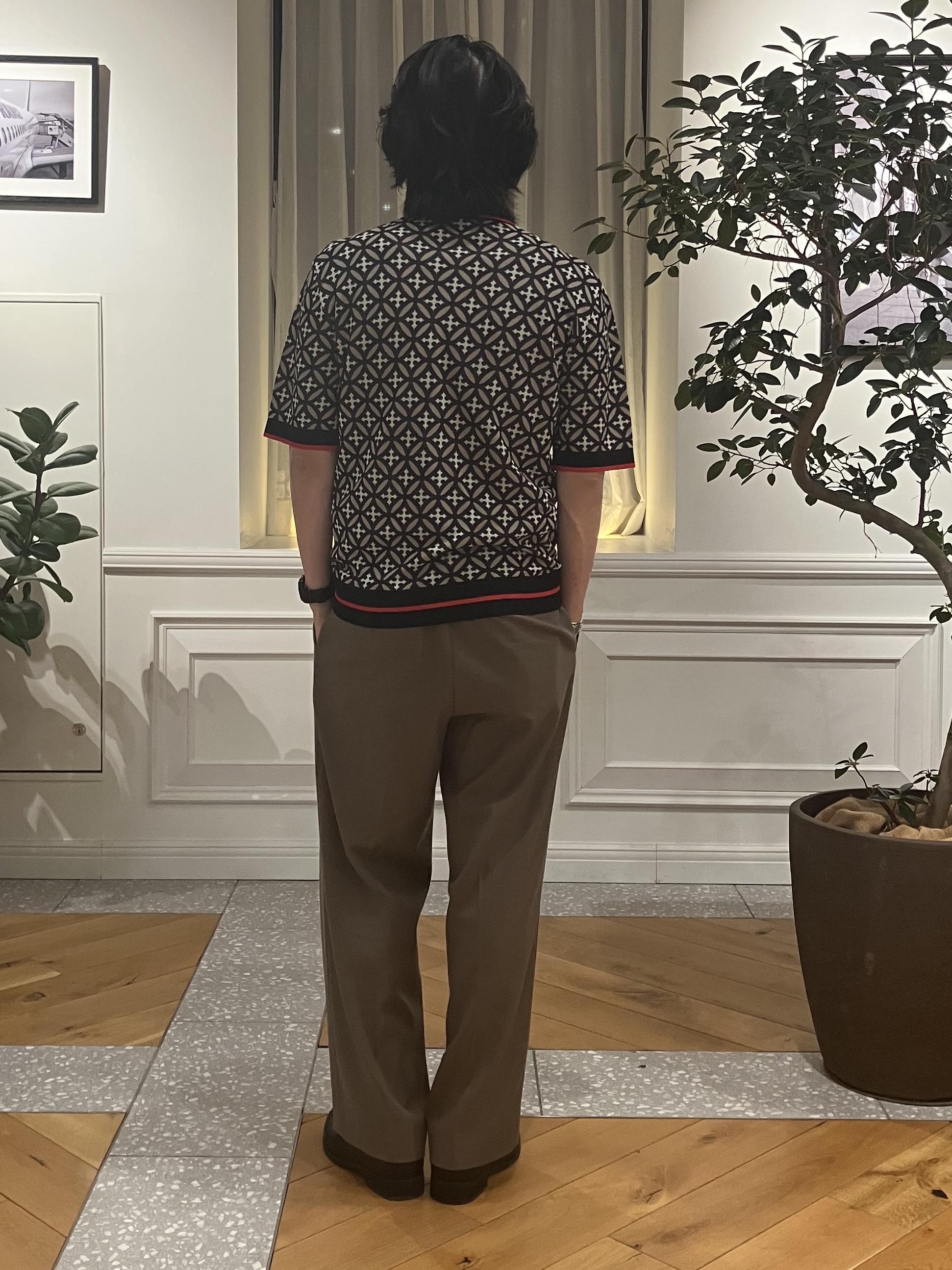 junyaさんの「DRESSTERIOR｜【ウォッシャブル】オーバーラップサークル ニットシャツ」を使ったコーディネート