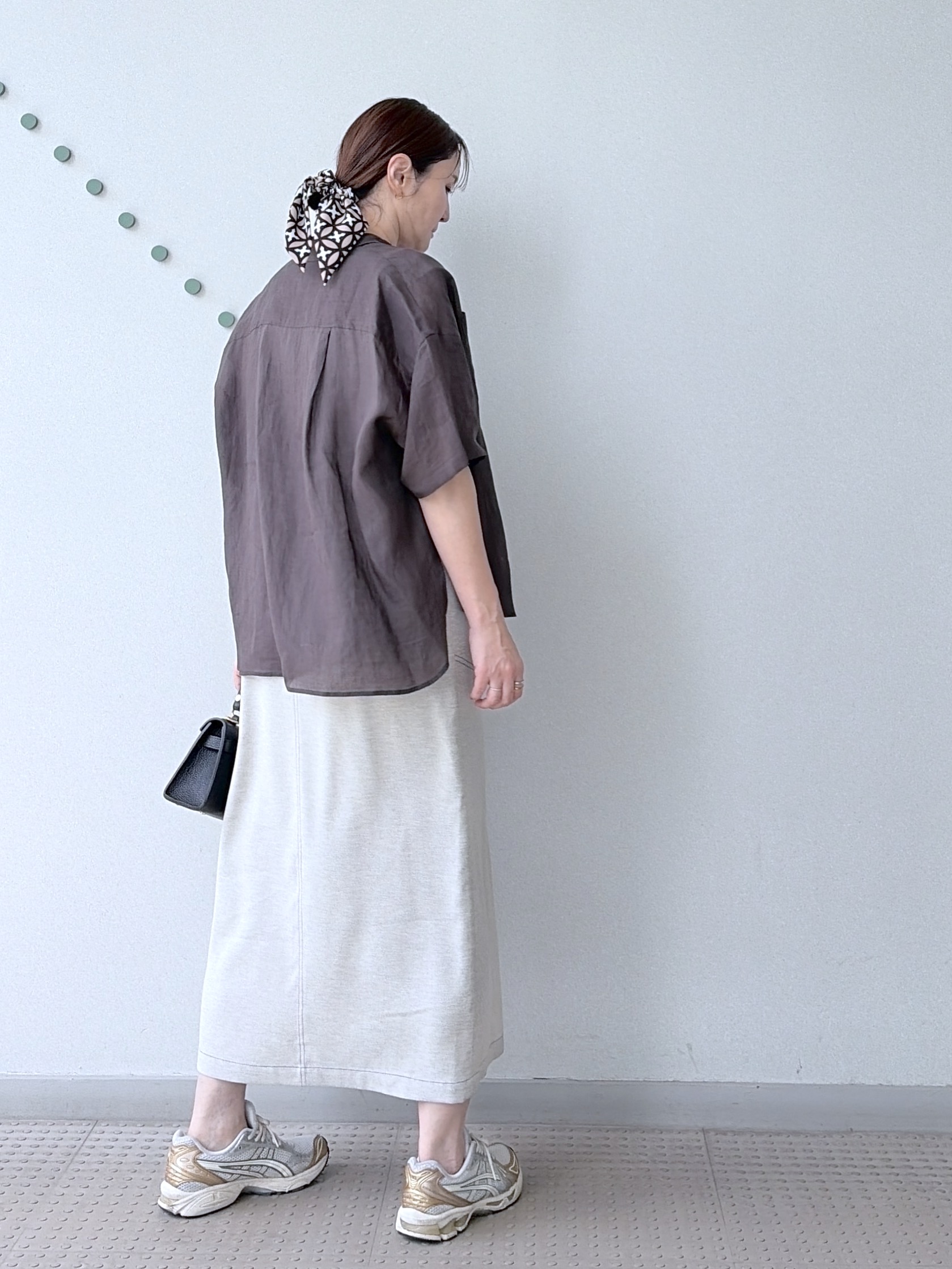 yoshikadoさんの「DRESSTERIOR｜ピュアラミー シャツ」を使ったコーディネート